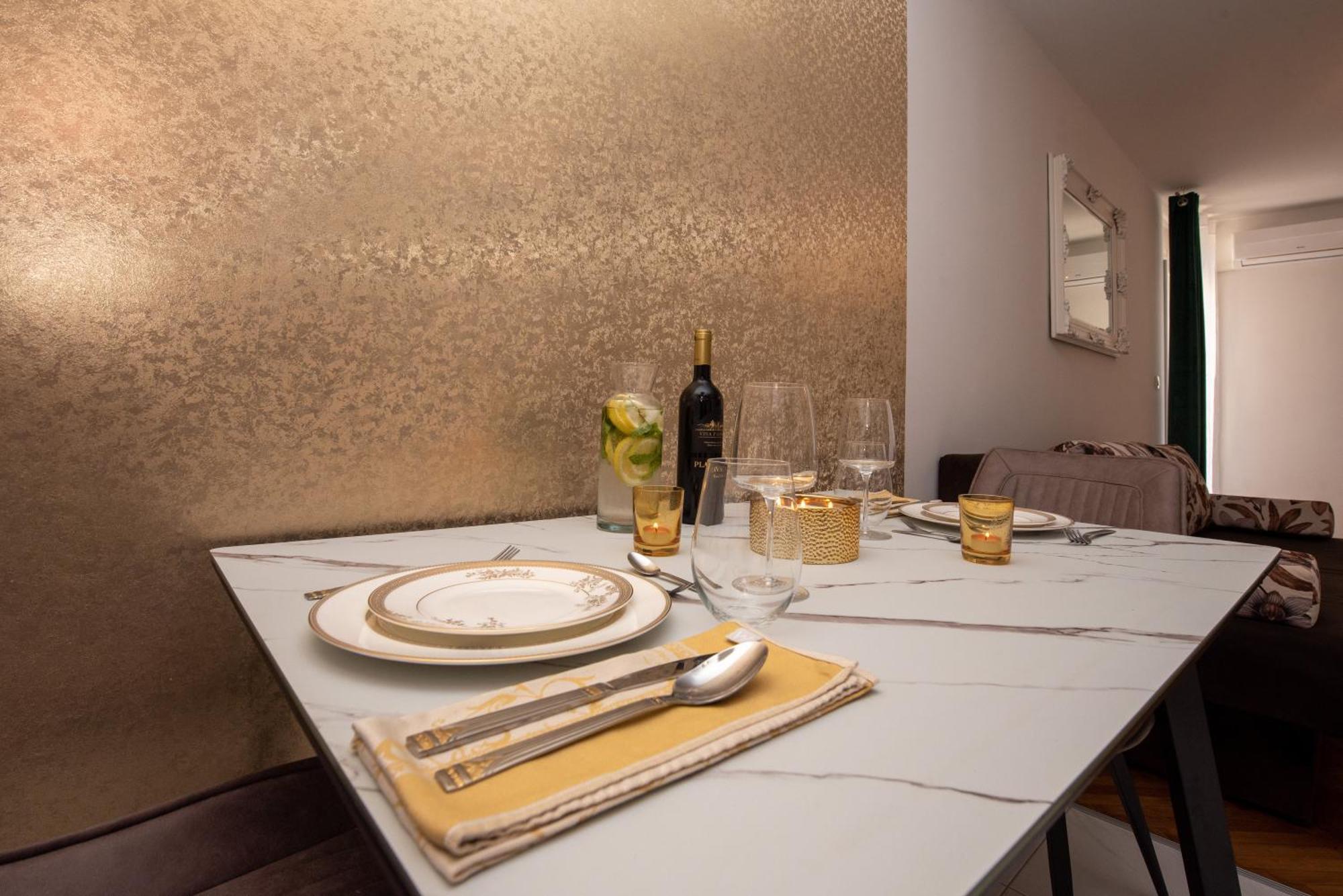 Royal Elegance Apartman *