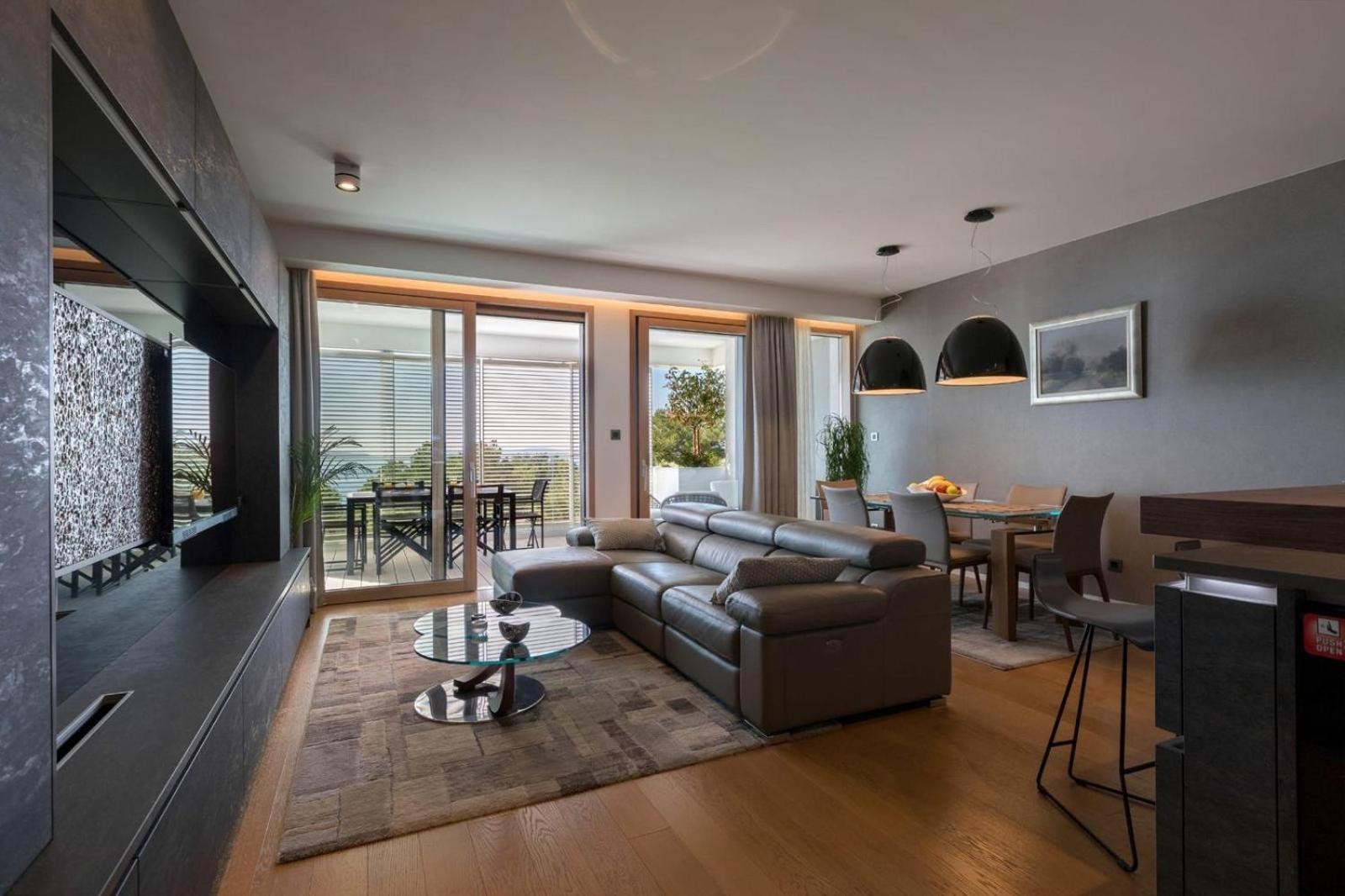 Gray Pearl - Luxury With Pool Apartment Split
