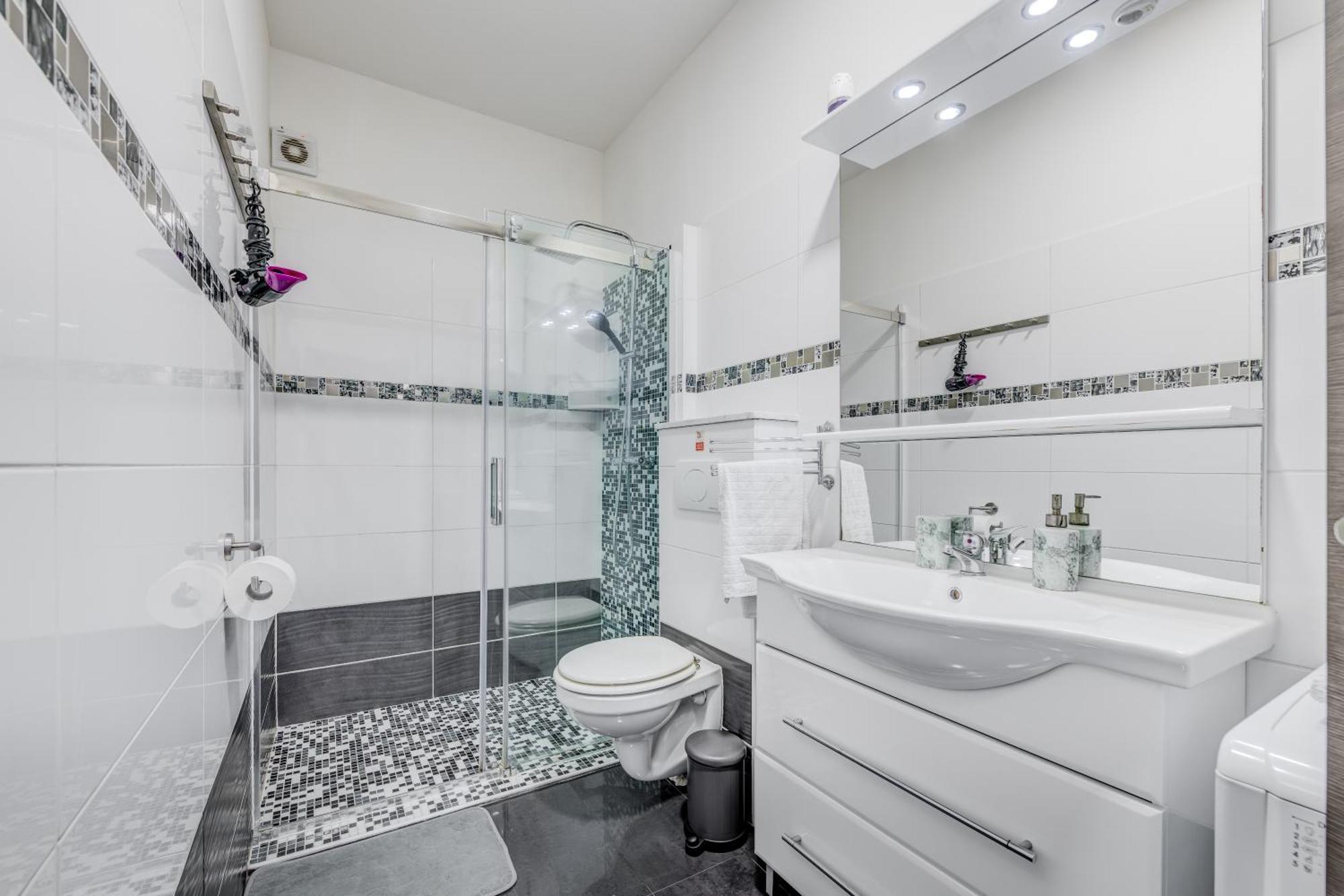 Slavica-new-with Jacuzzi Apartment Split
