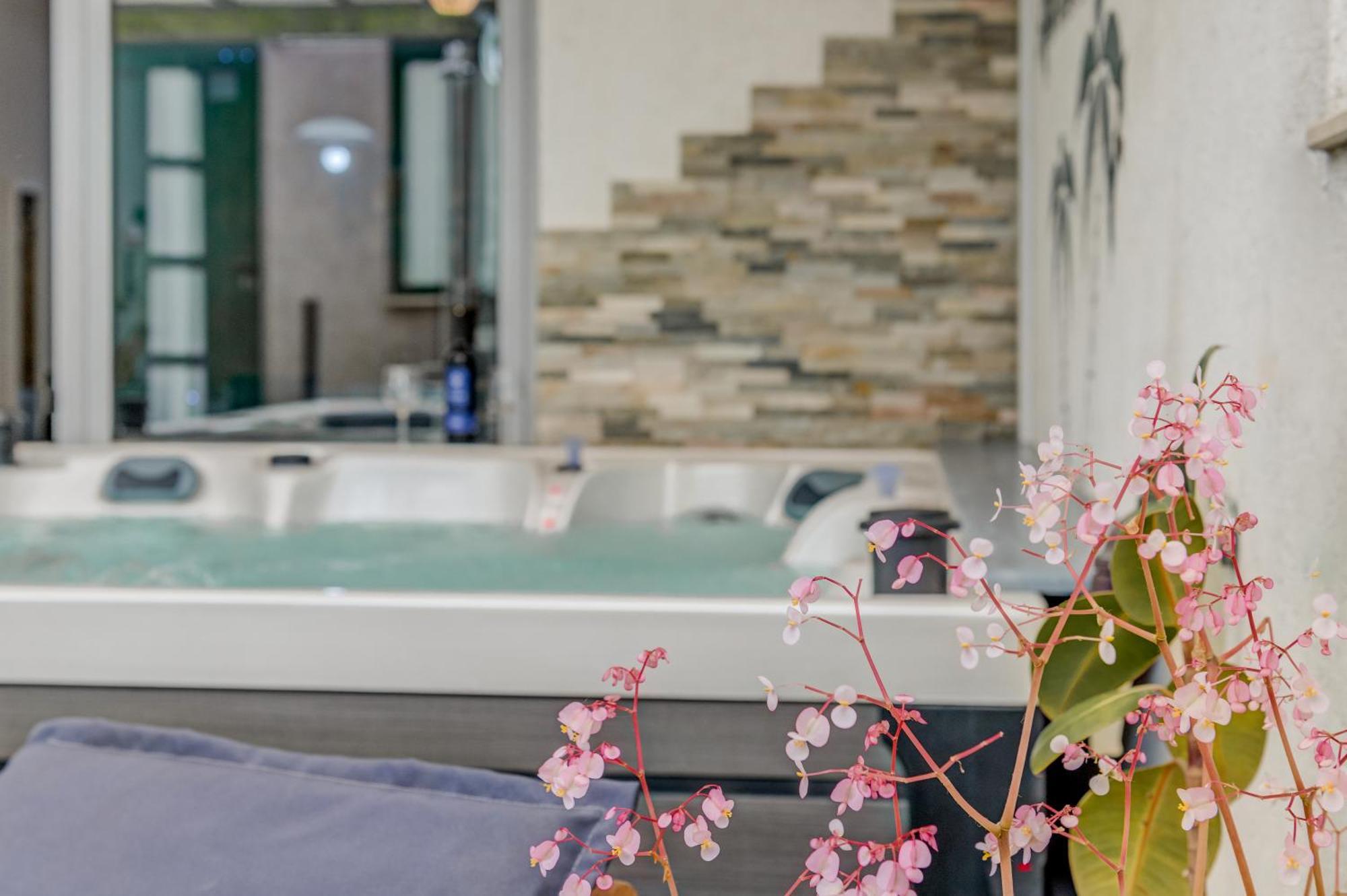 Slavica-new-with Jacuzzi Split