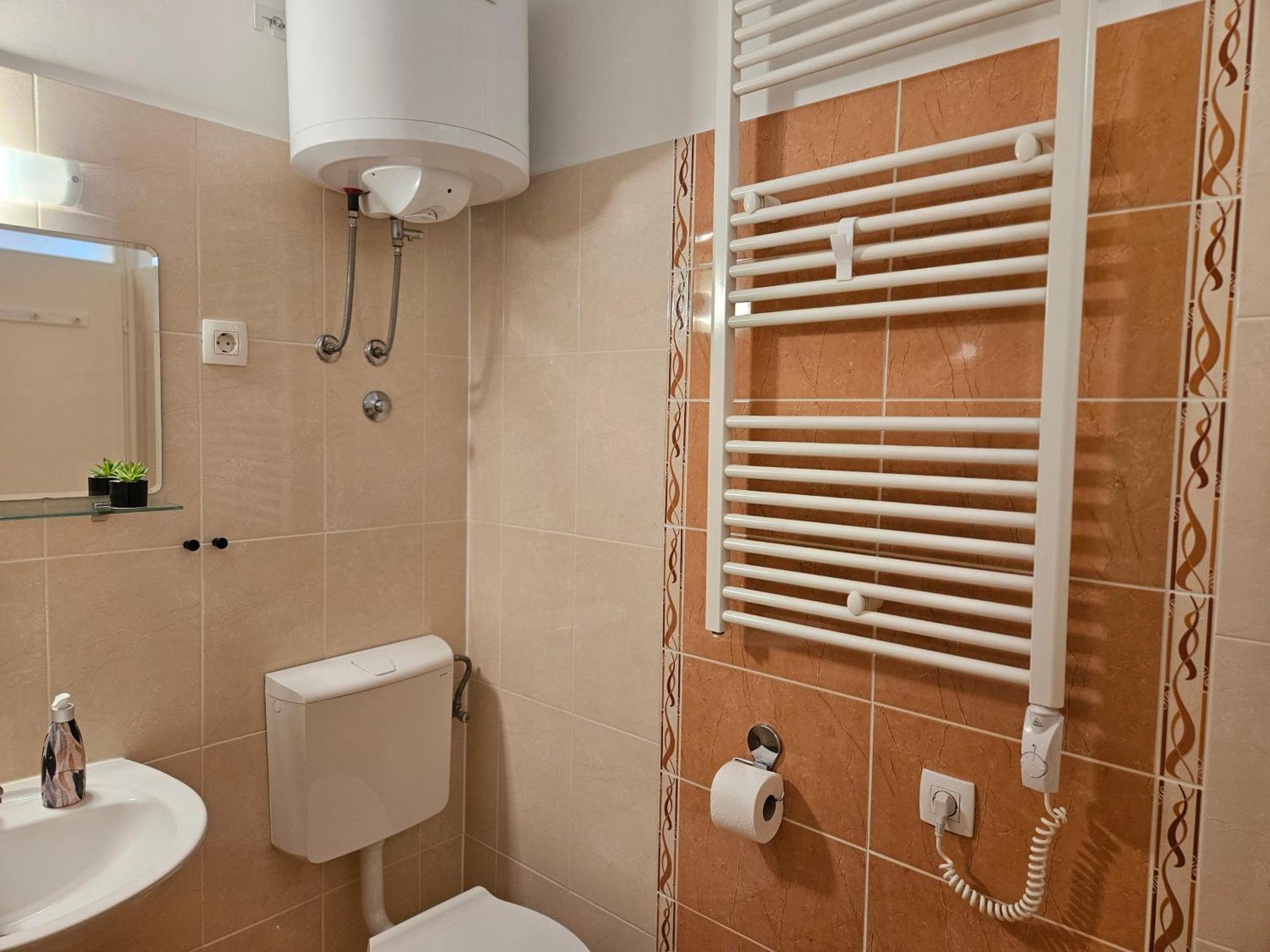 Romana With A Spacious Terrace Apartment *