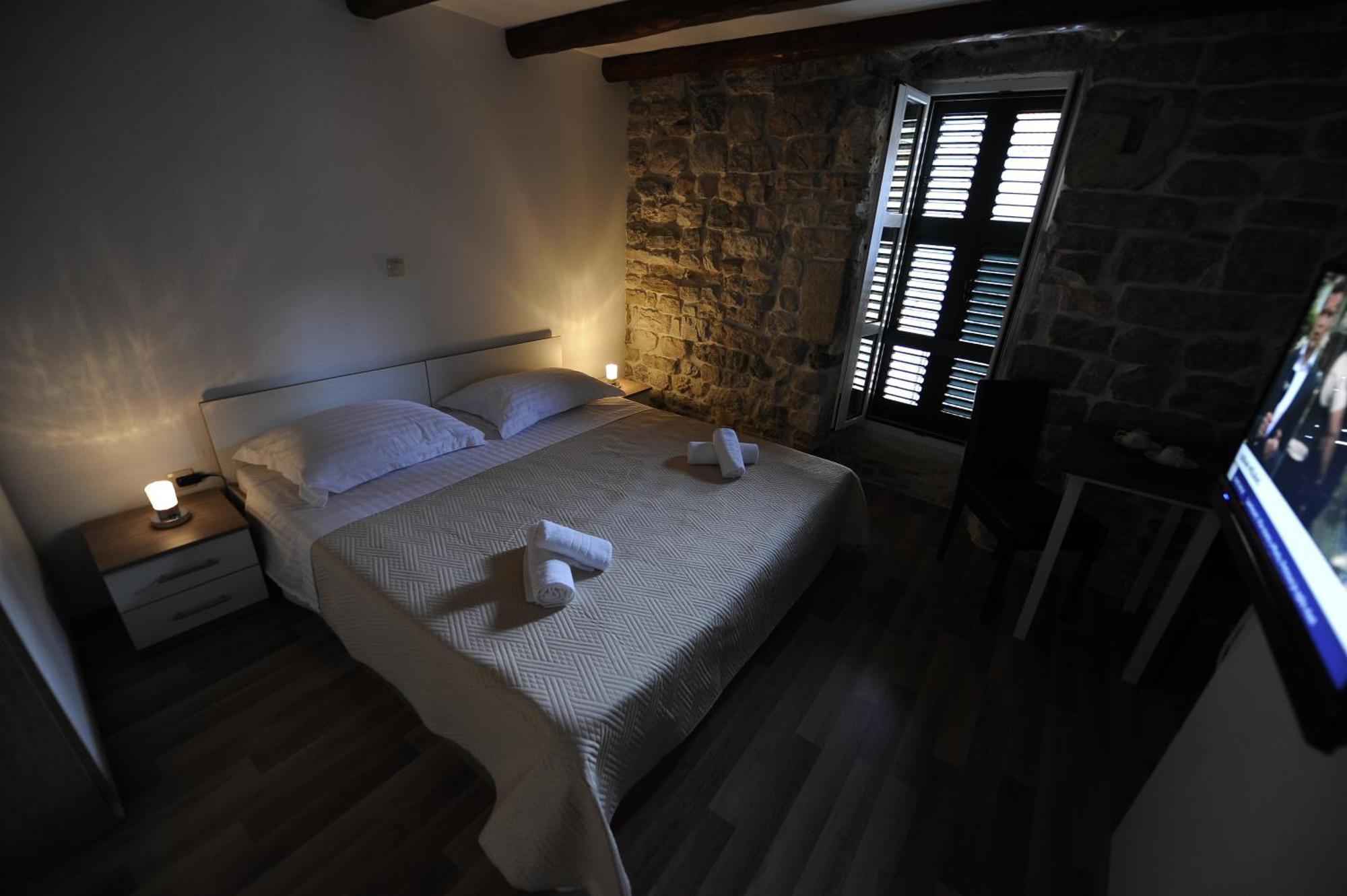 Guest house Top Center