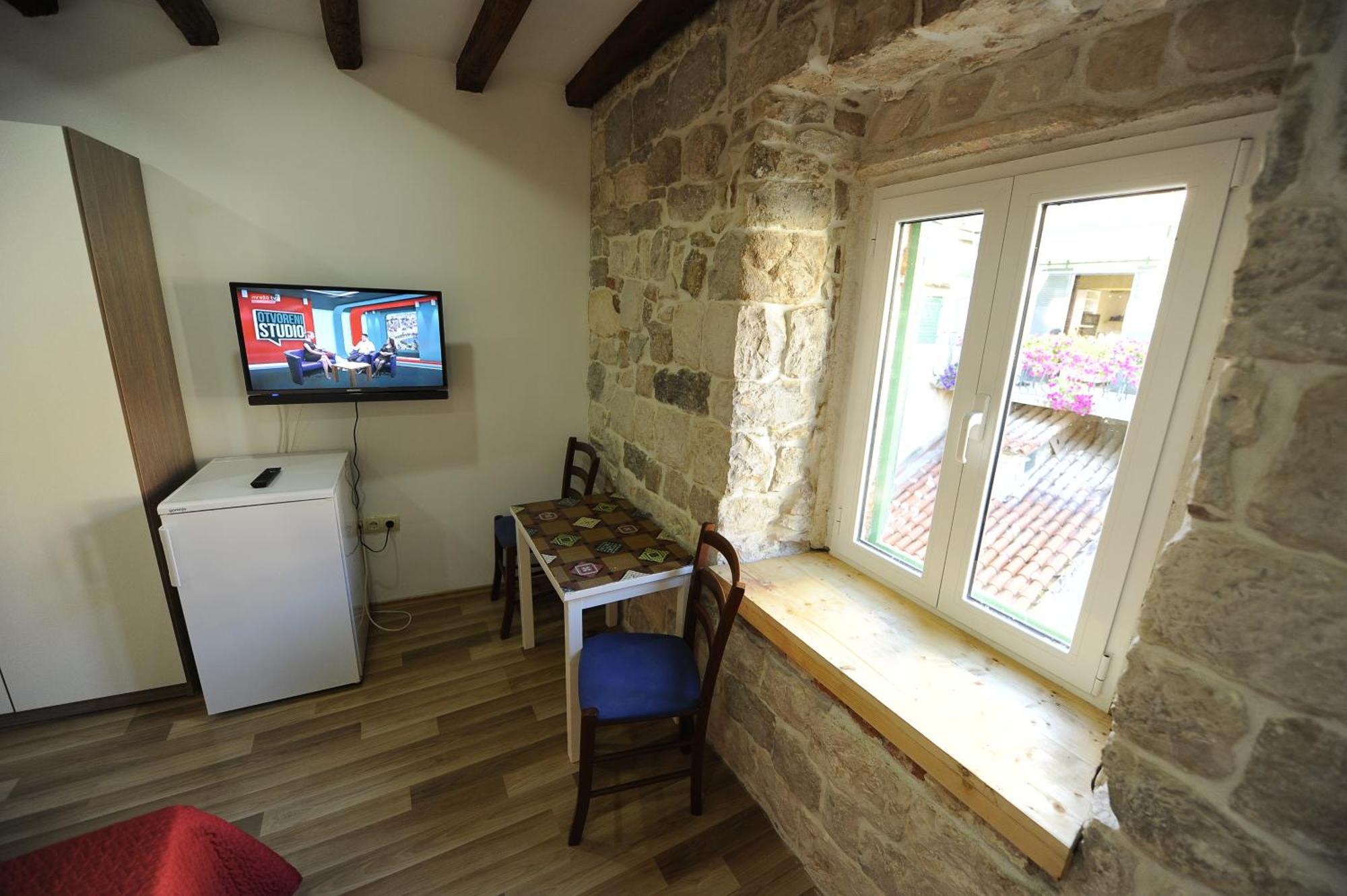 Guest house Top Center