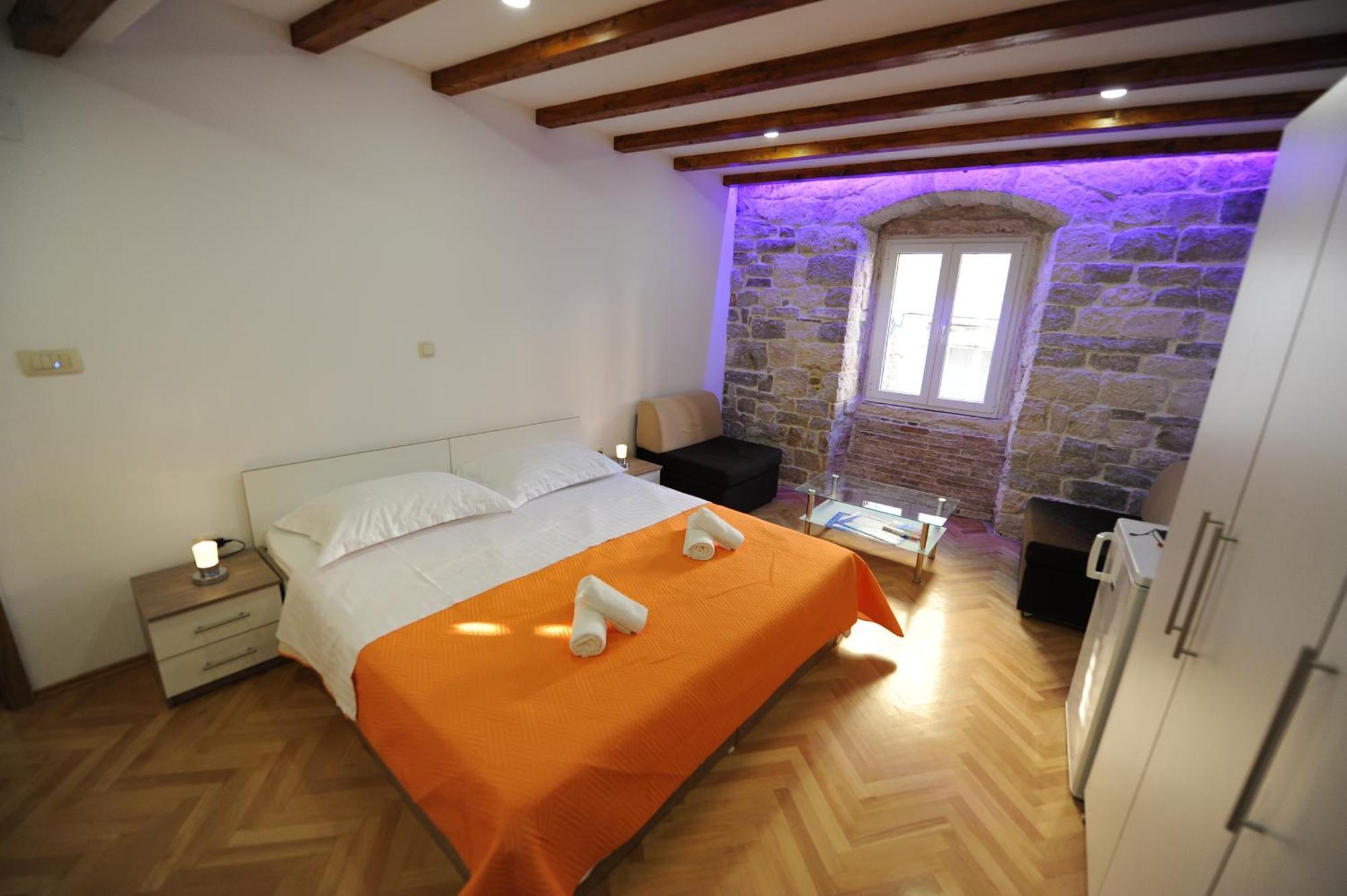 Guest house Top Center
