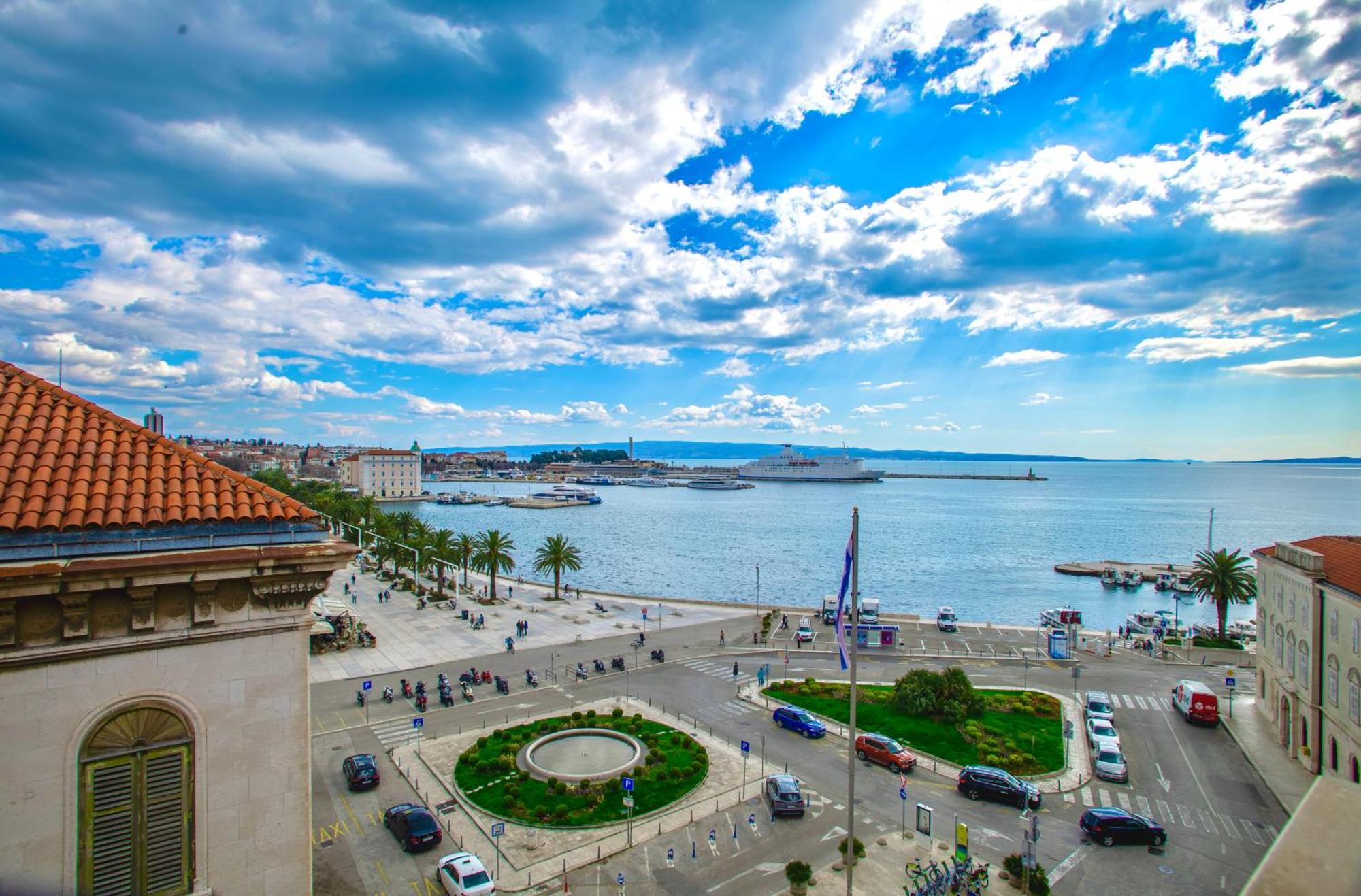 Apartments & Rooms Graso * Split