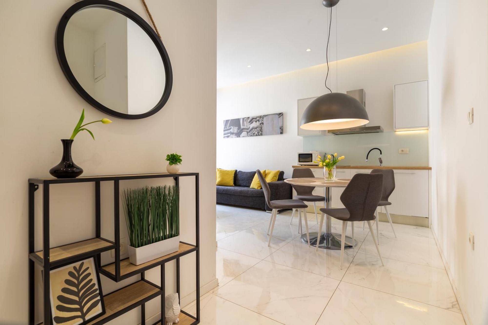 Apartments & Rooms Graso Apartment