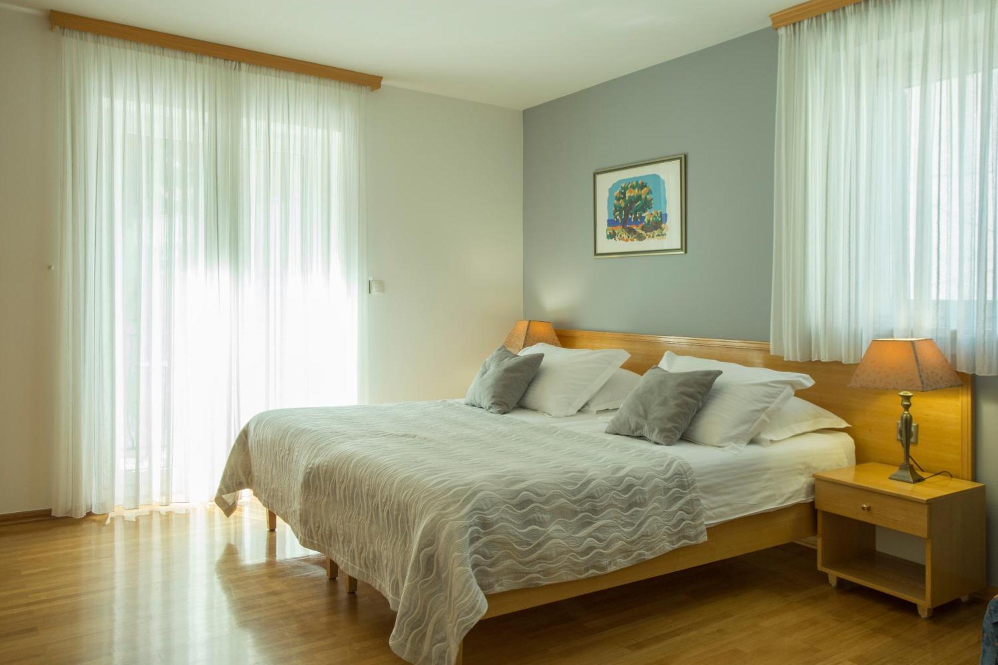 Ana Bed & Breakfast 3*
