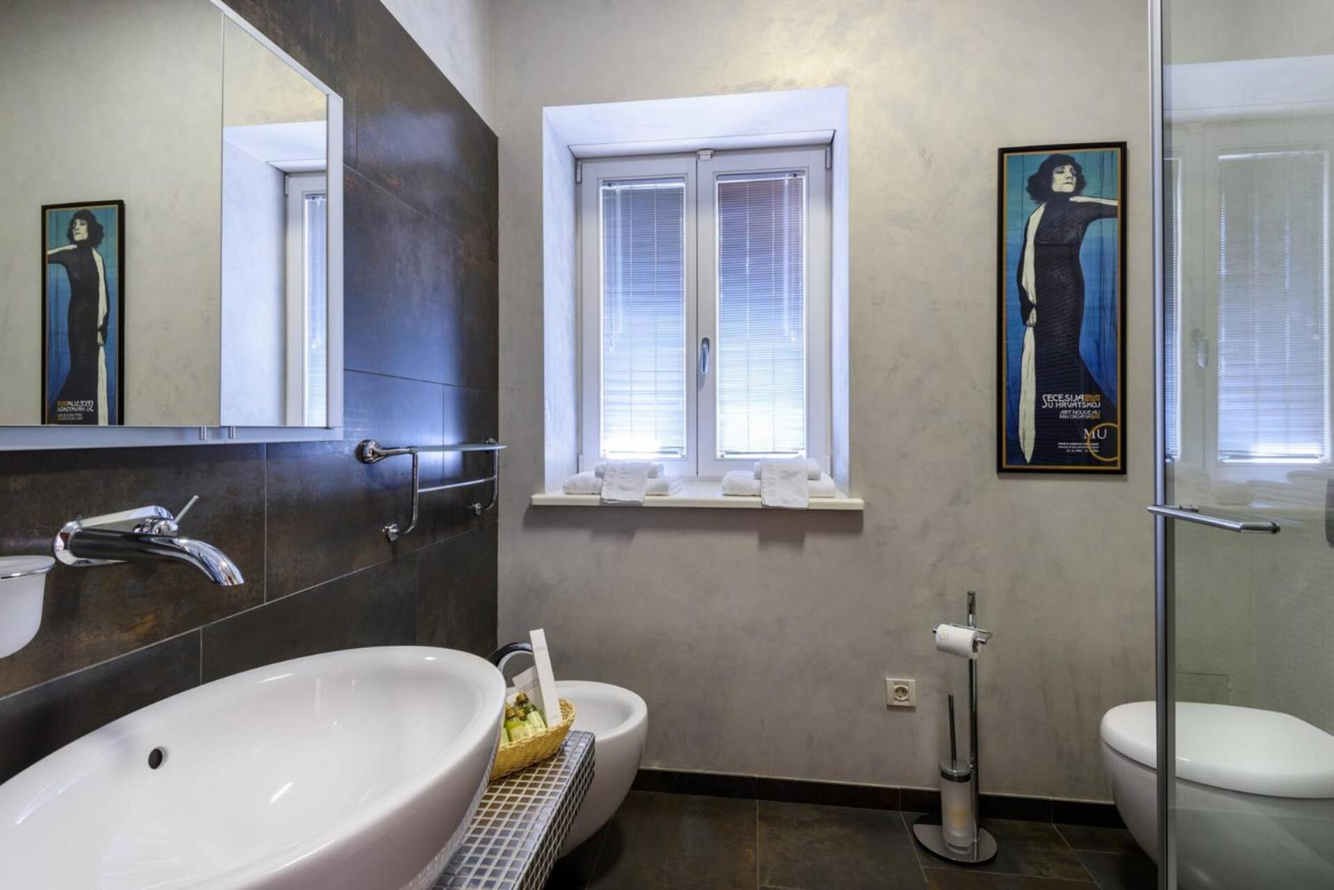 Meje Heated Pool, Jacuzzi, Sauna Villa *