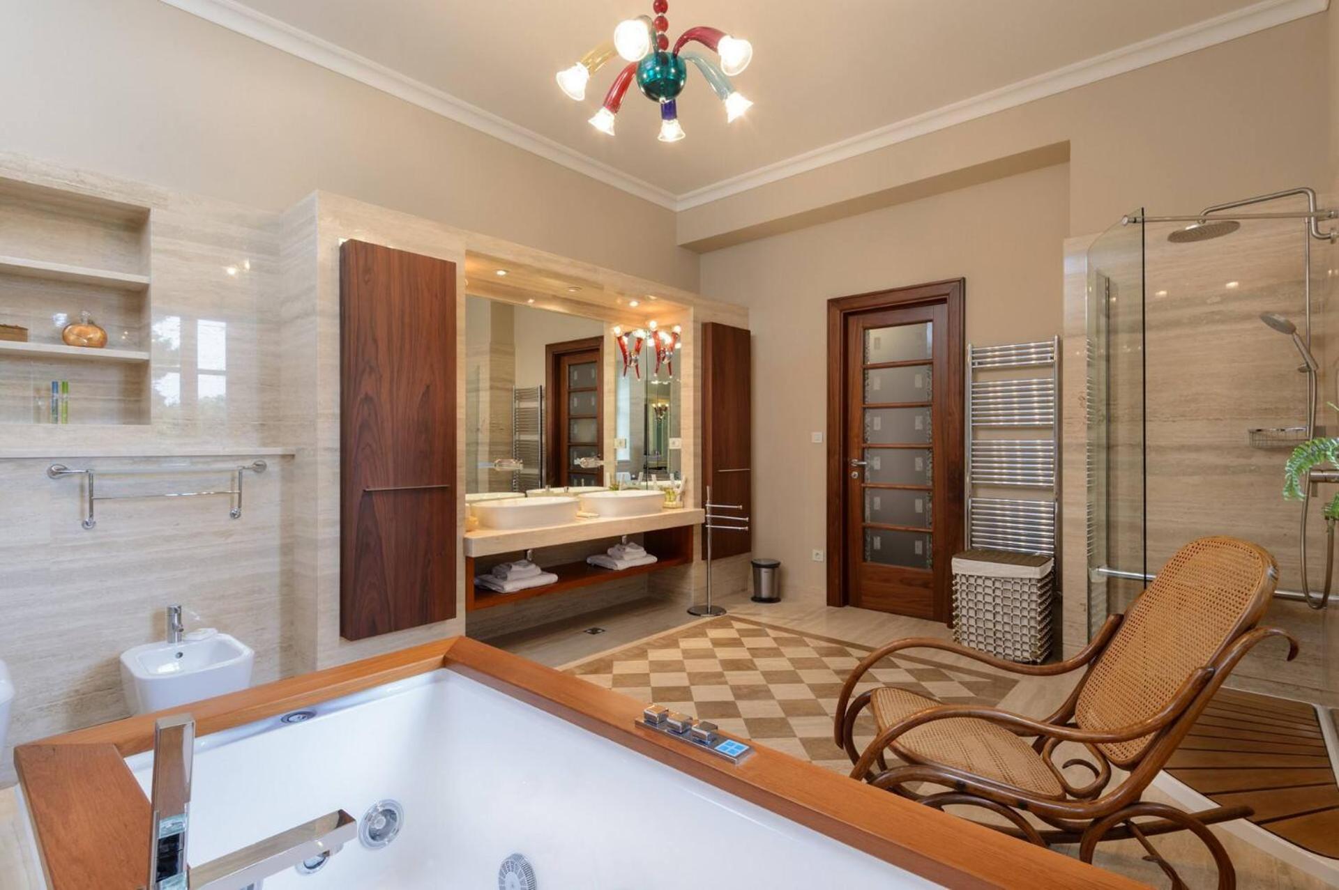 Meje Heated Pool, Jacuzzi, Sauna