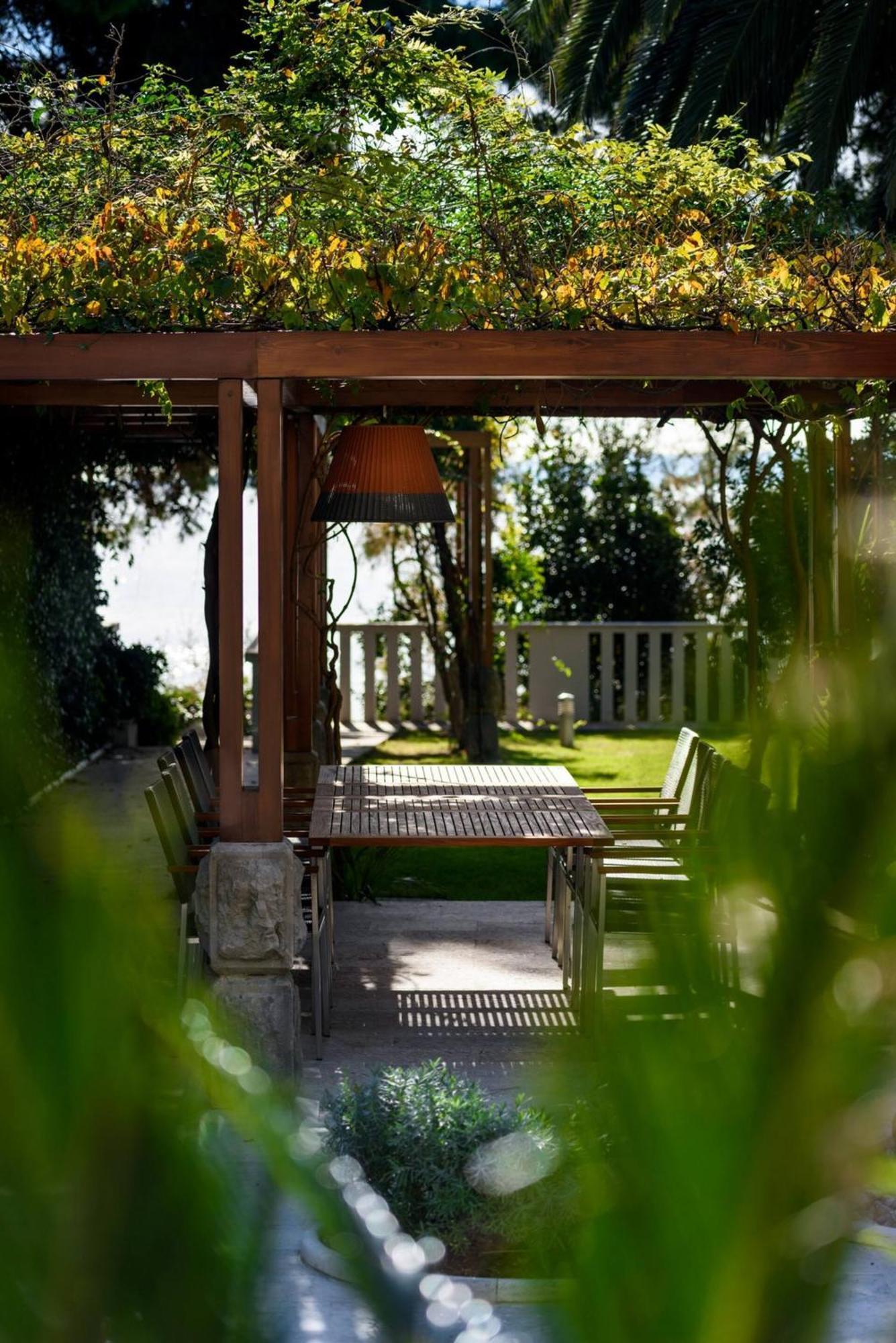 Meje Heated Pool, Jacuzzi, Sauna * Split