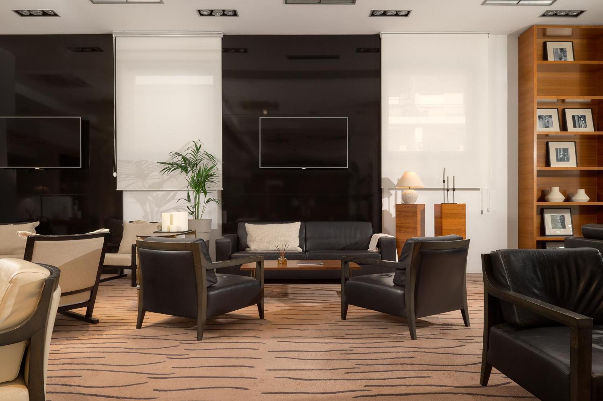 Atrium 5*
