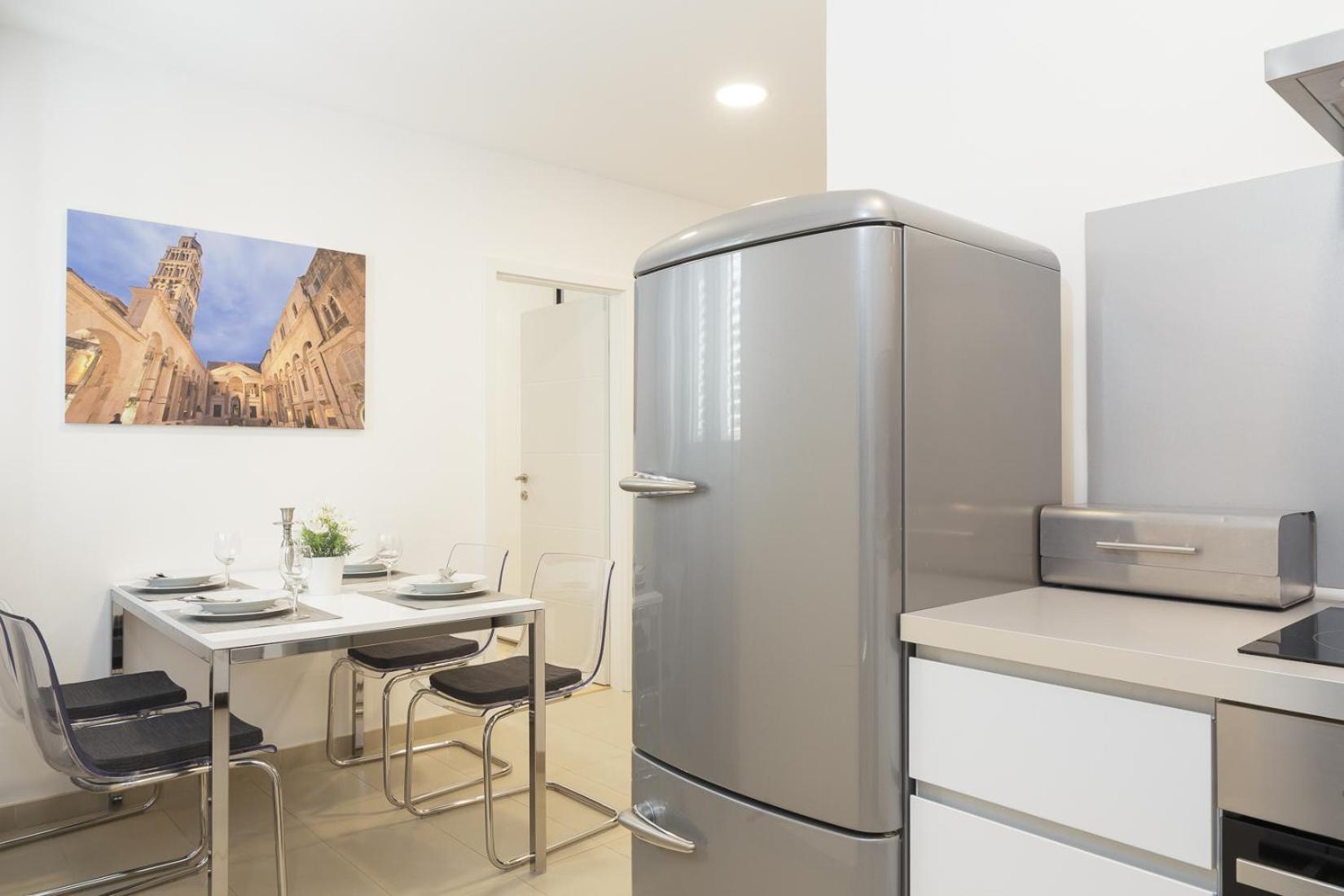 Aspalathos - With Free Parking, Near The Beach, A Few Minutes' Walking Distance To The Unesco Palace