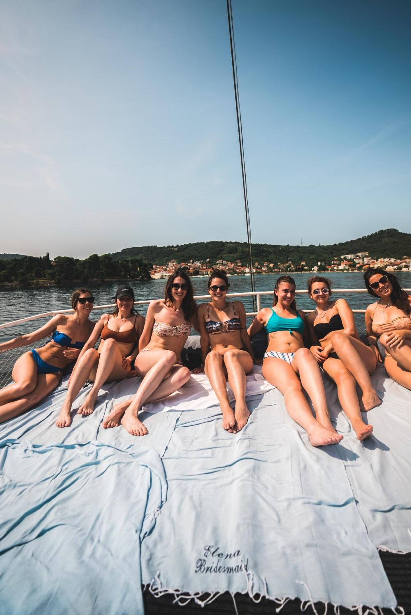 Rhythm Floating Accom -