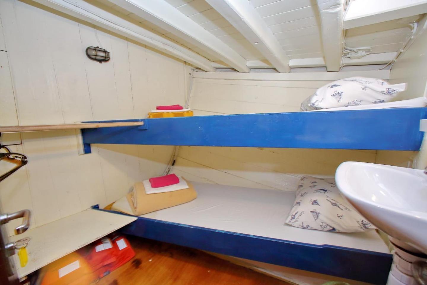 Botel Rhythm Floating Accom -