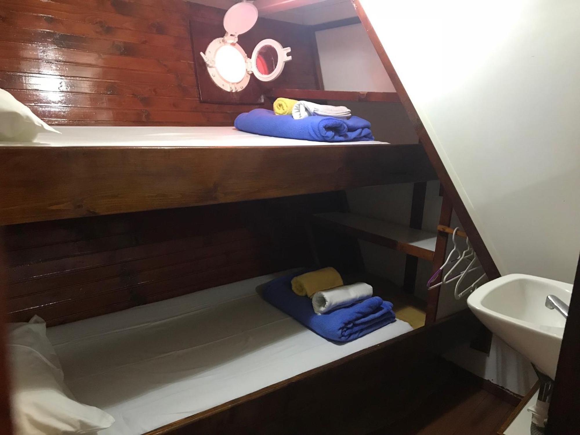 Rhythm Floating Accom - Split