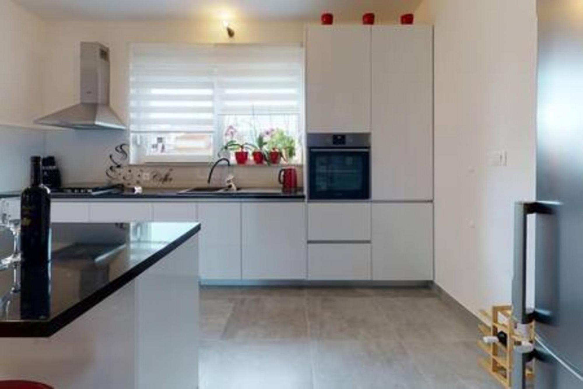 Vikendica Holiday House Tolesa