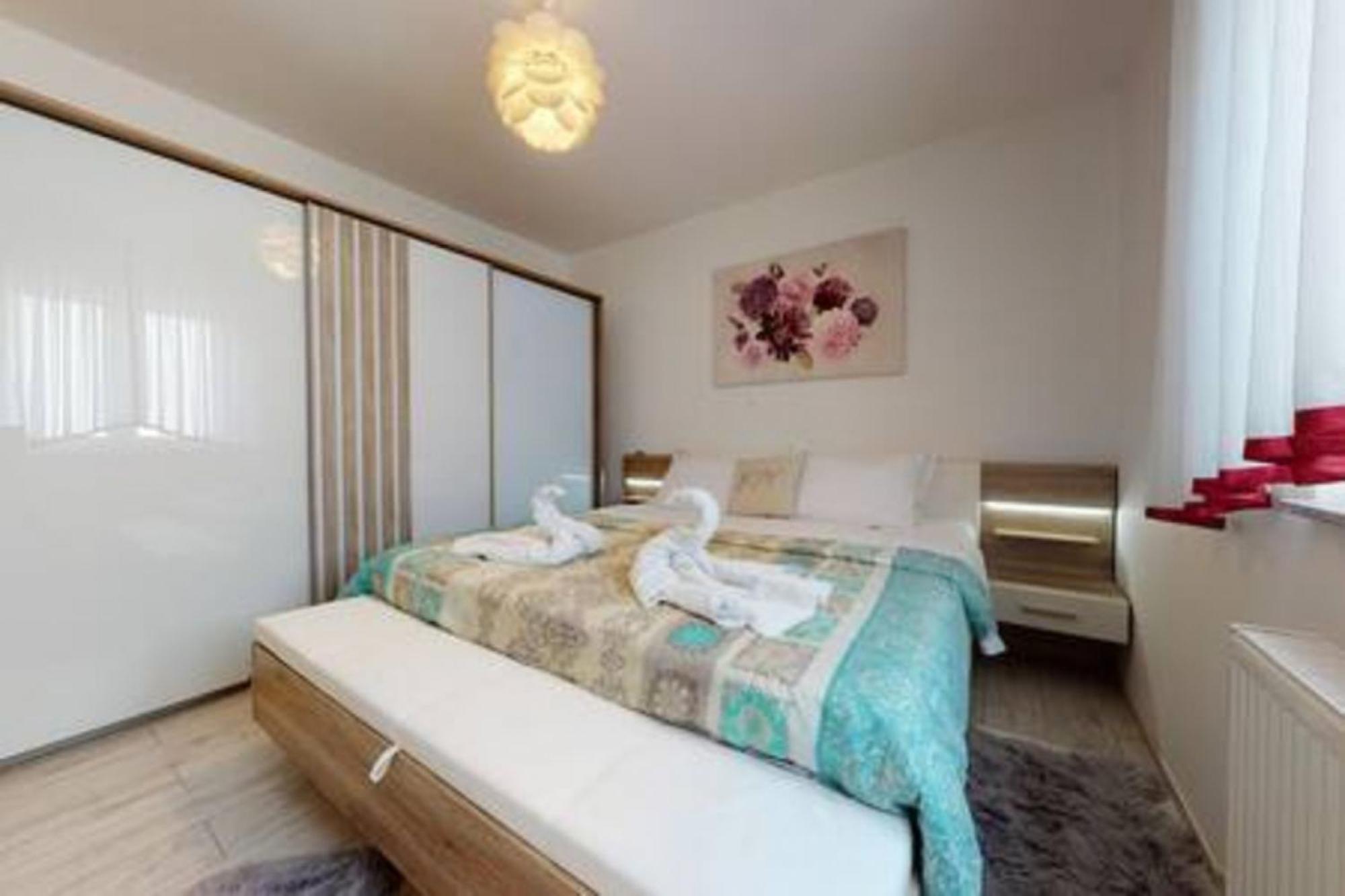 Vikendica Holiday House Tolesa *