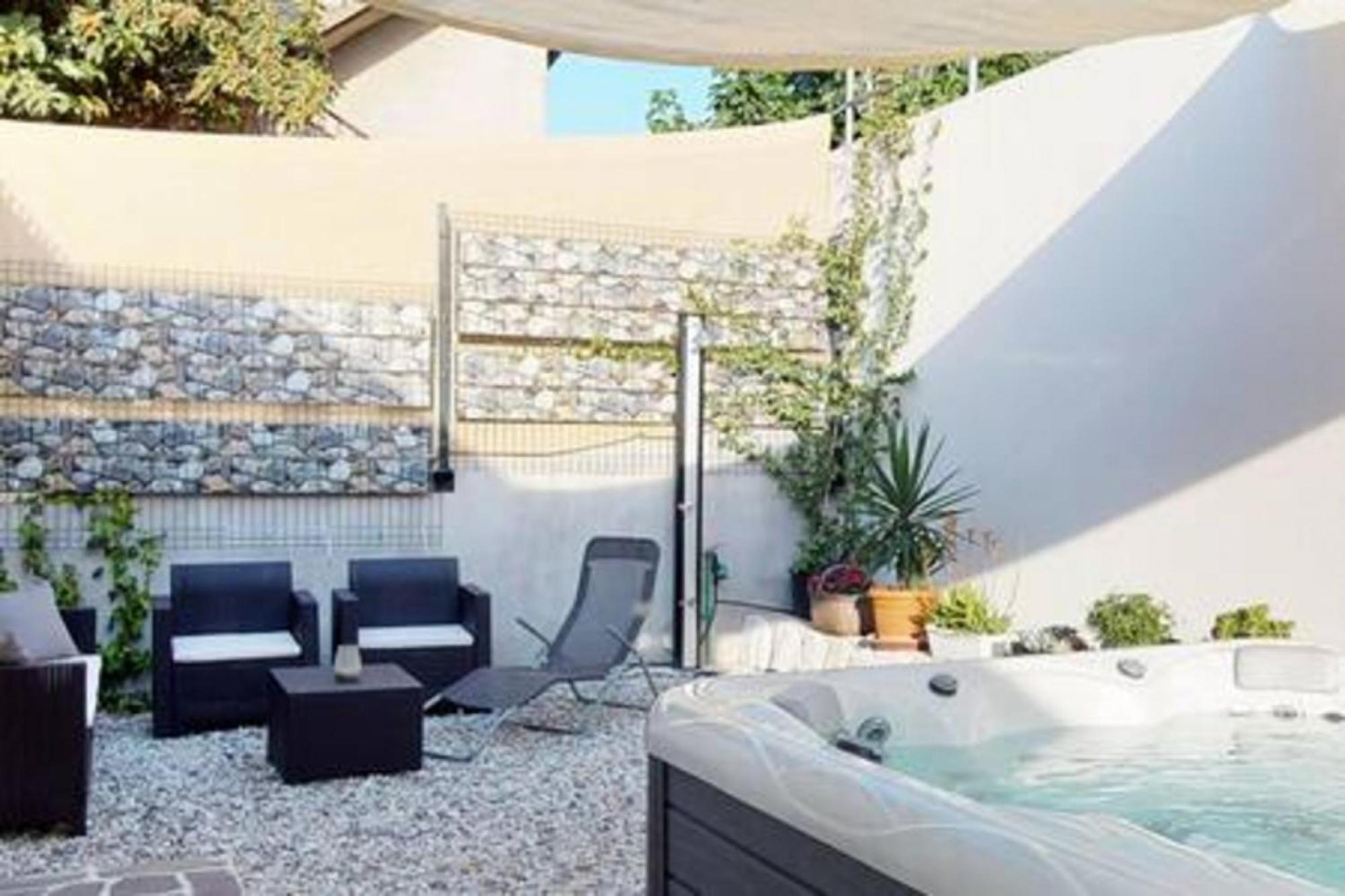 Vakantiehuis Holiday House Tolesa Split
