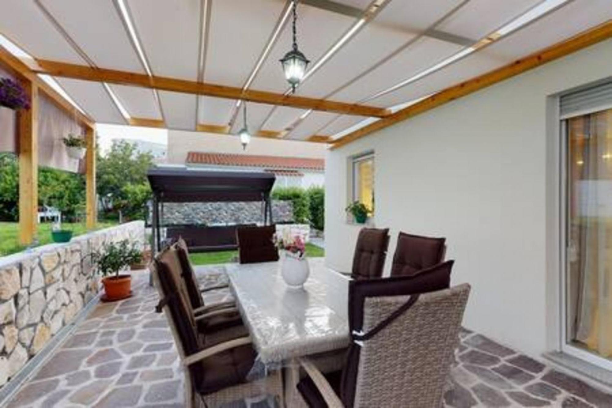 Vakantiehuis Holiday House Tolesa *