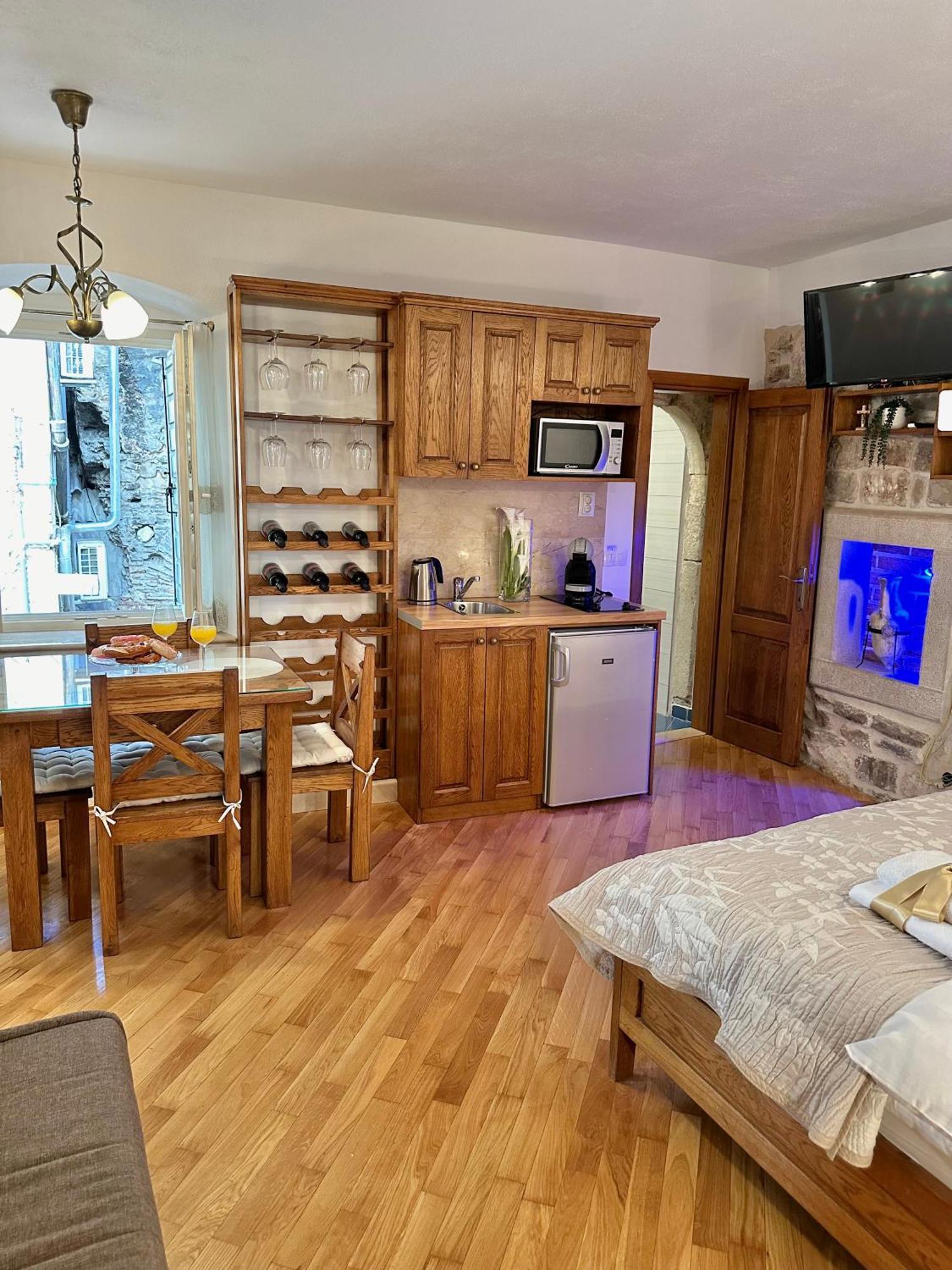 Apartamento Diocletian Wine Ii