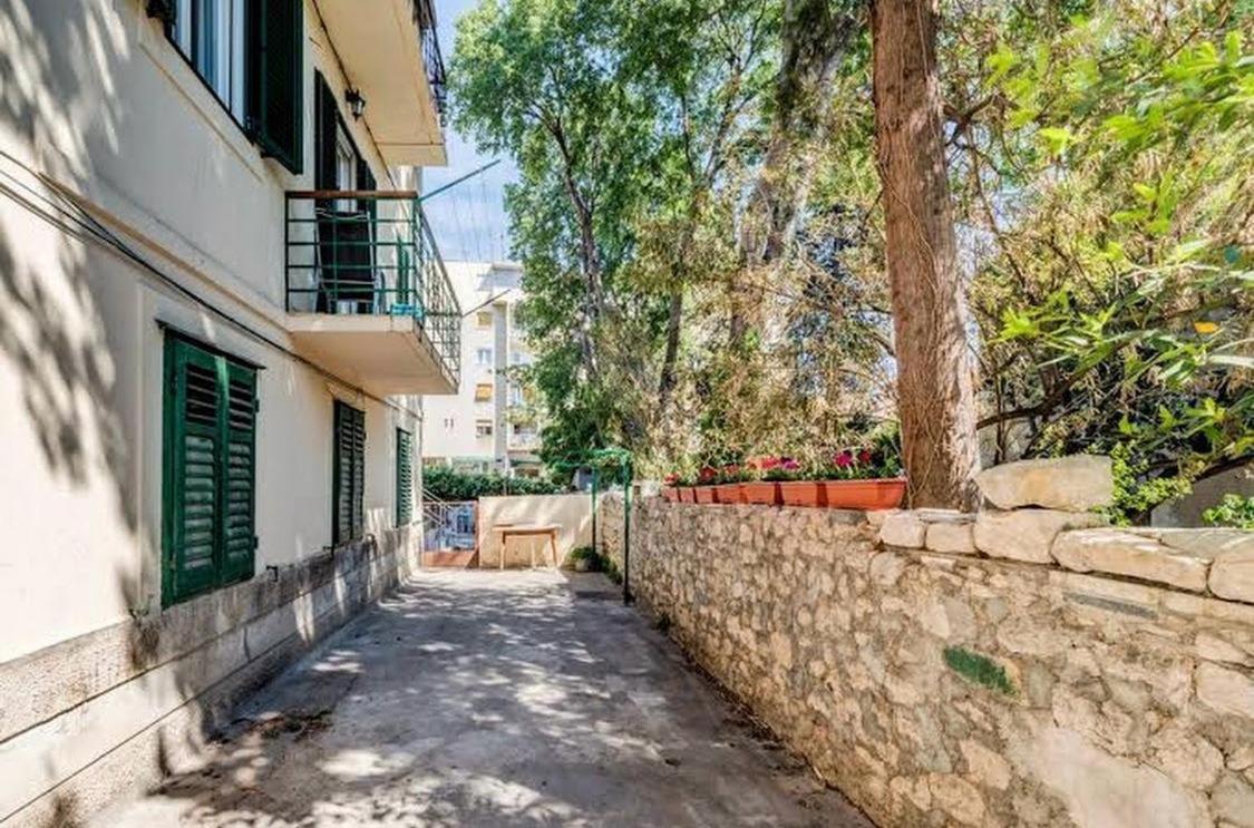 George Apartment, Renovated 2024, Downtown Apartamento Split