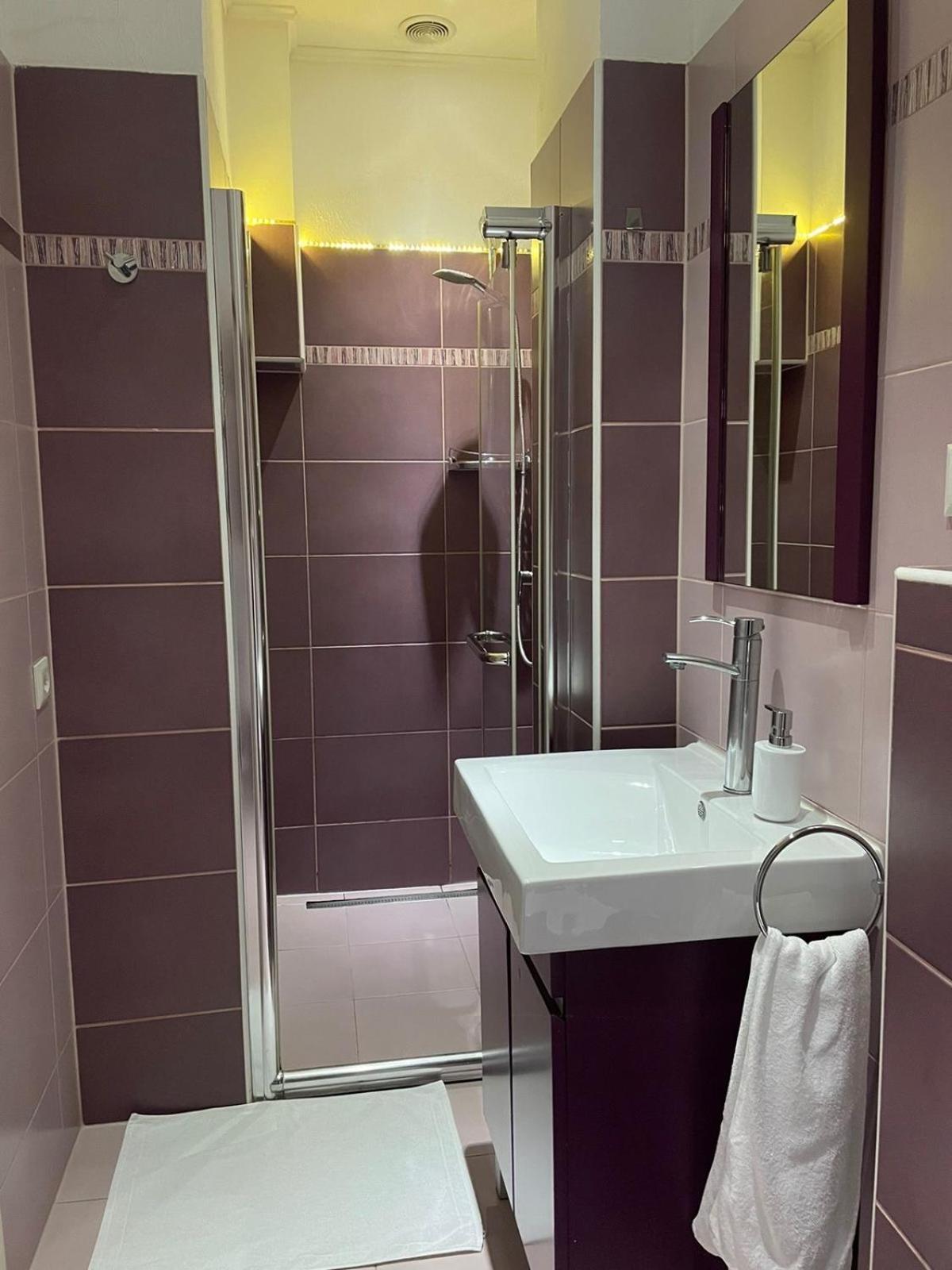 George Apartment, Renovated 2024, Downtown Apartamento Split