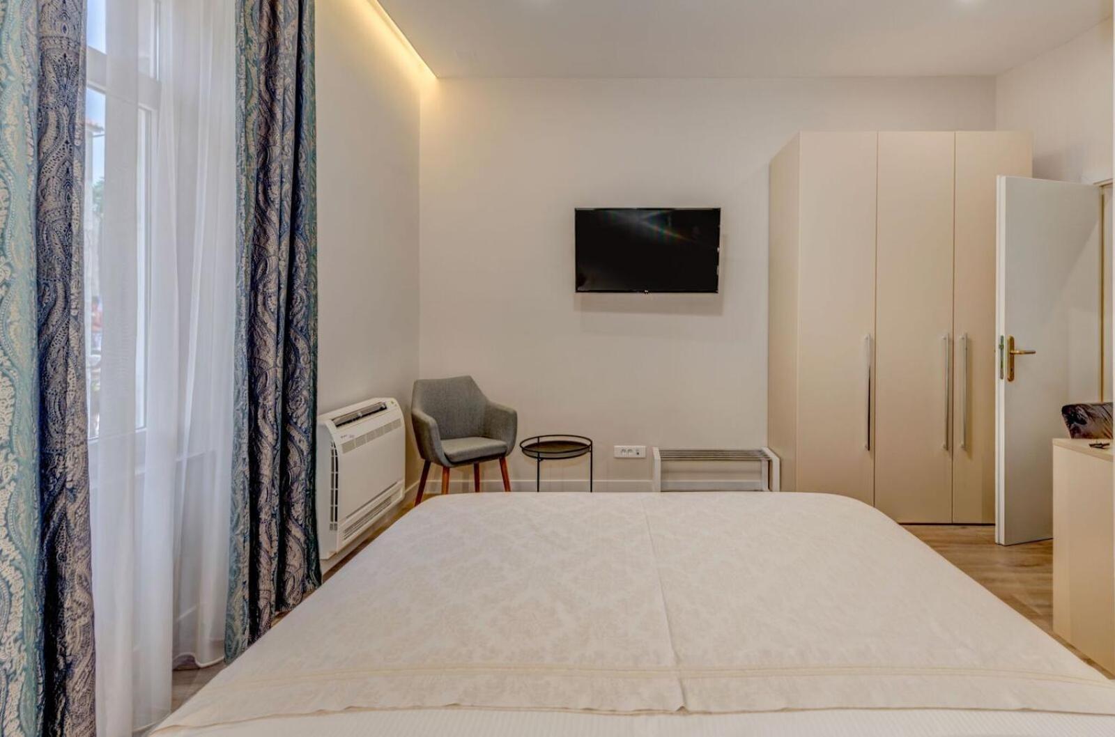 Royal Theatre Apartment Split