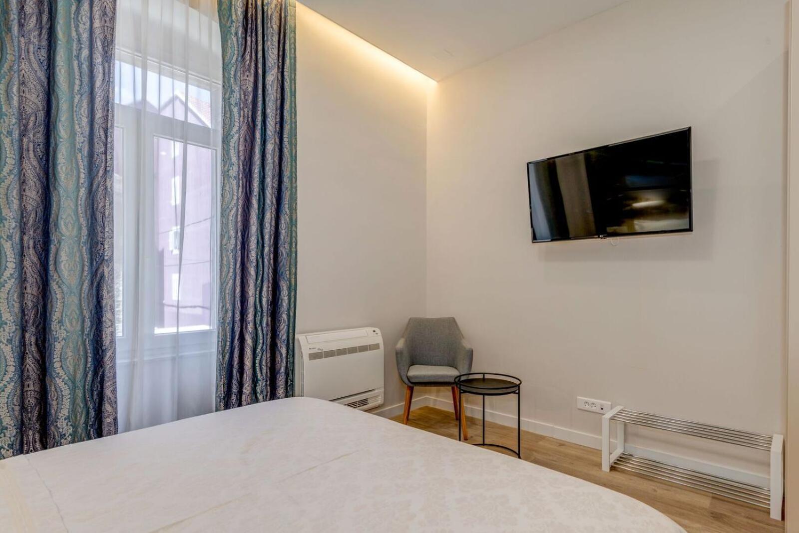 Apartment Royal Theatre *