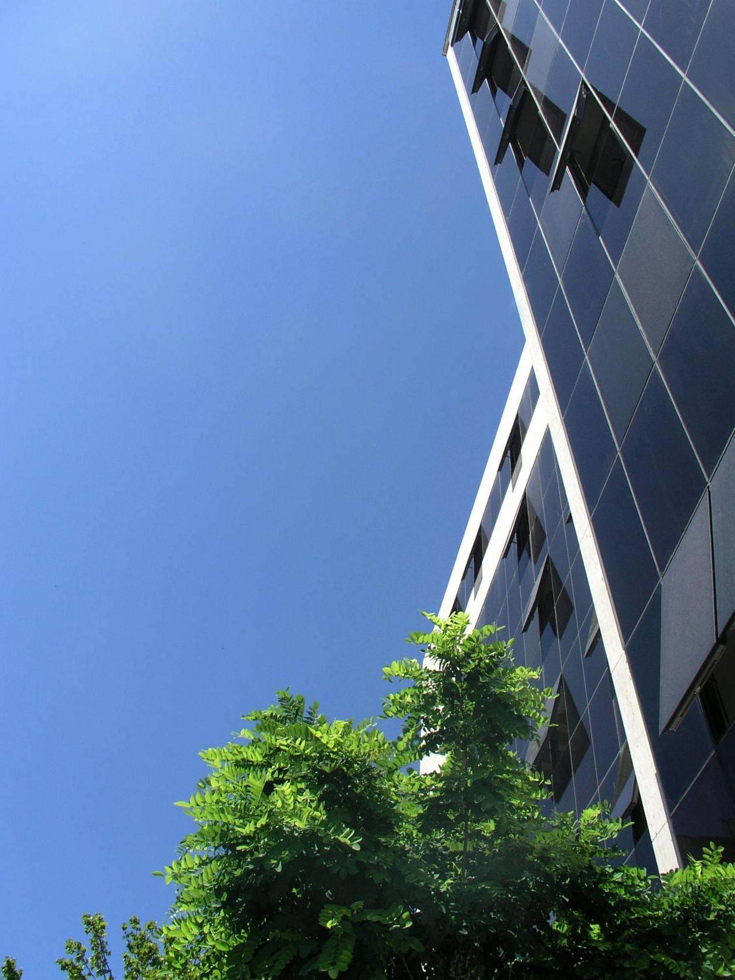 Atrium Split