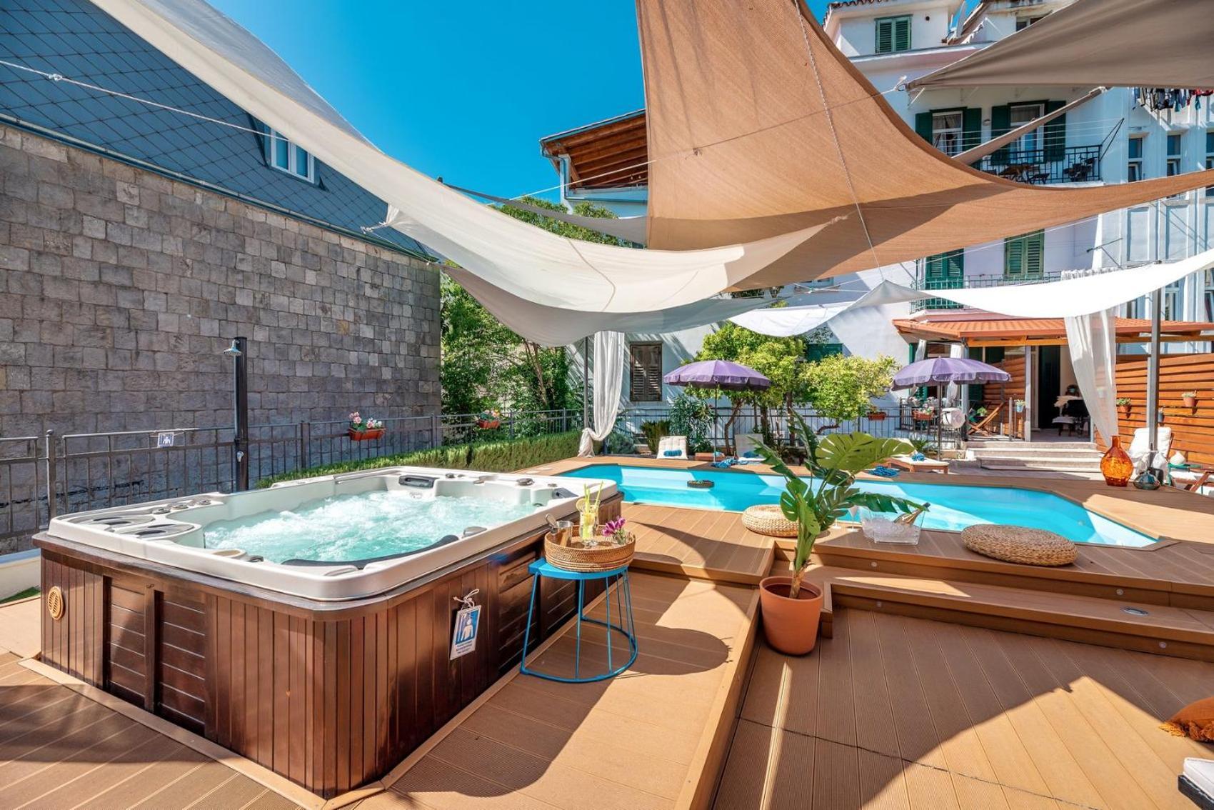 Evala Luxury With Pool And Garden 4*