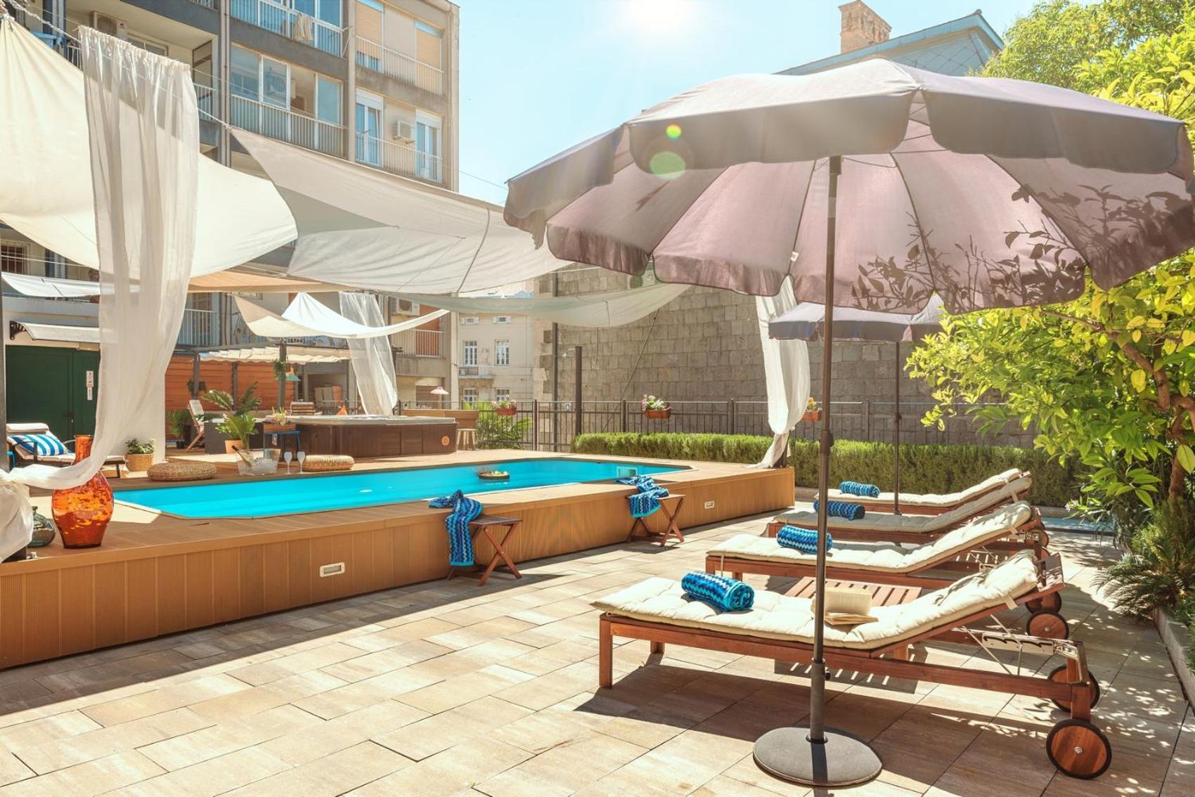 Bed & Breakfast Evala Luxury With Pool And Garden 4*