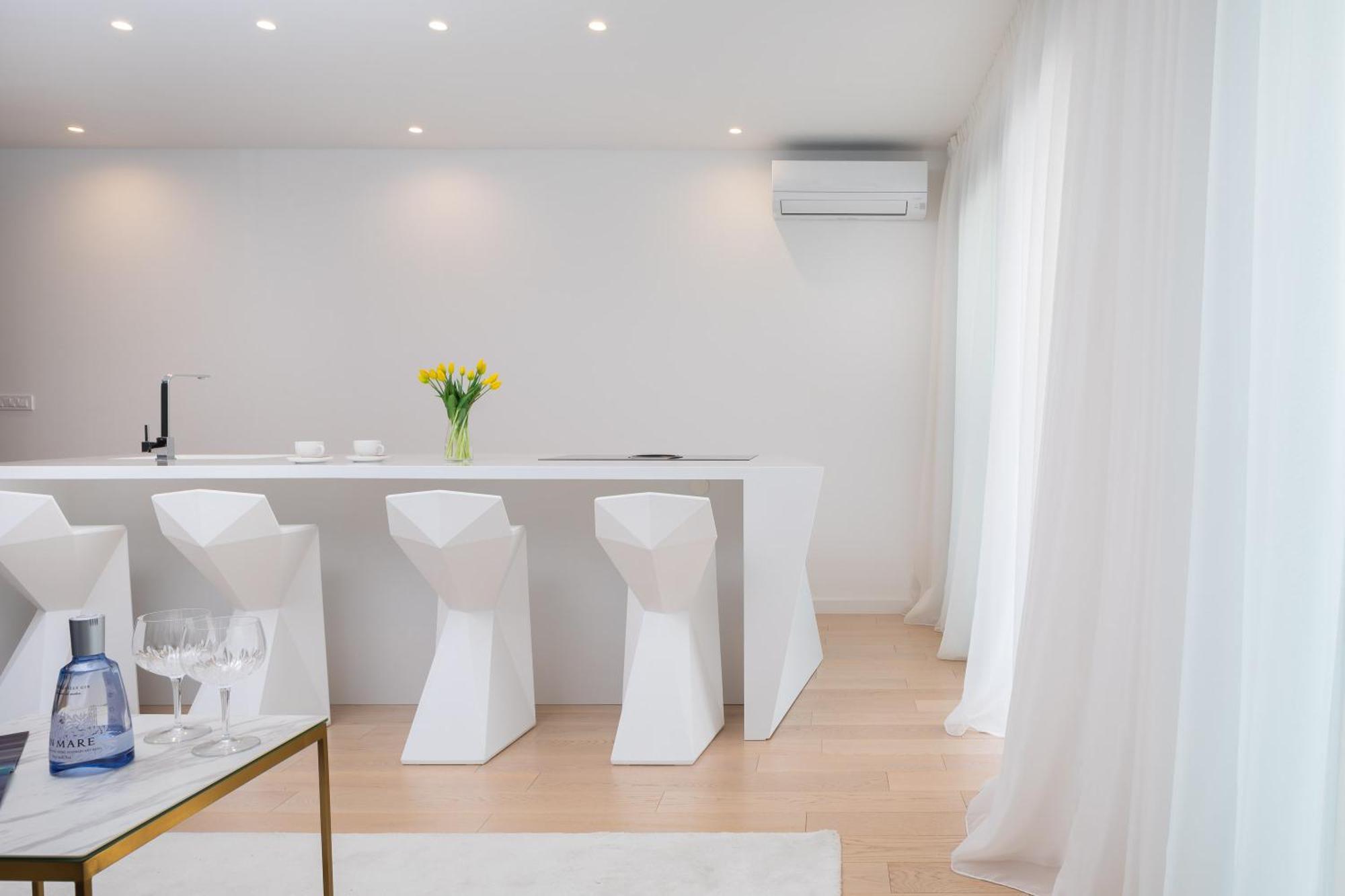 New Luxury With Private Heated Pool And Amazing Garden With Seaview Apartment *