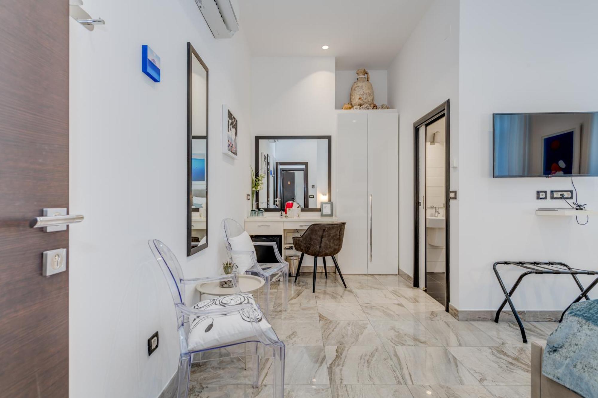Tango Luxury Guest house