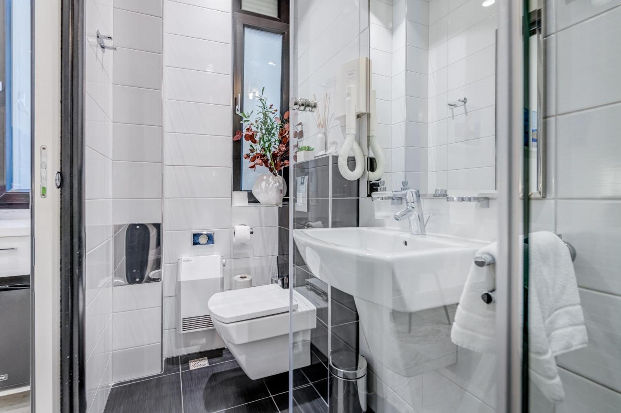 Tango Luxury Guest house