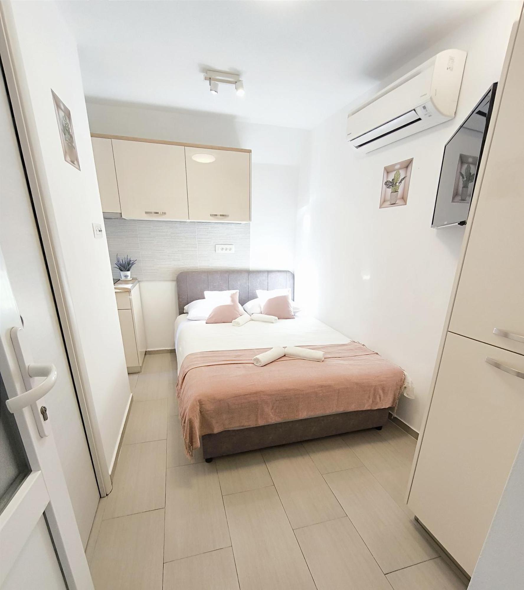 Apartment Studio & Niko Split