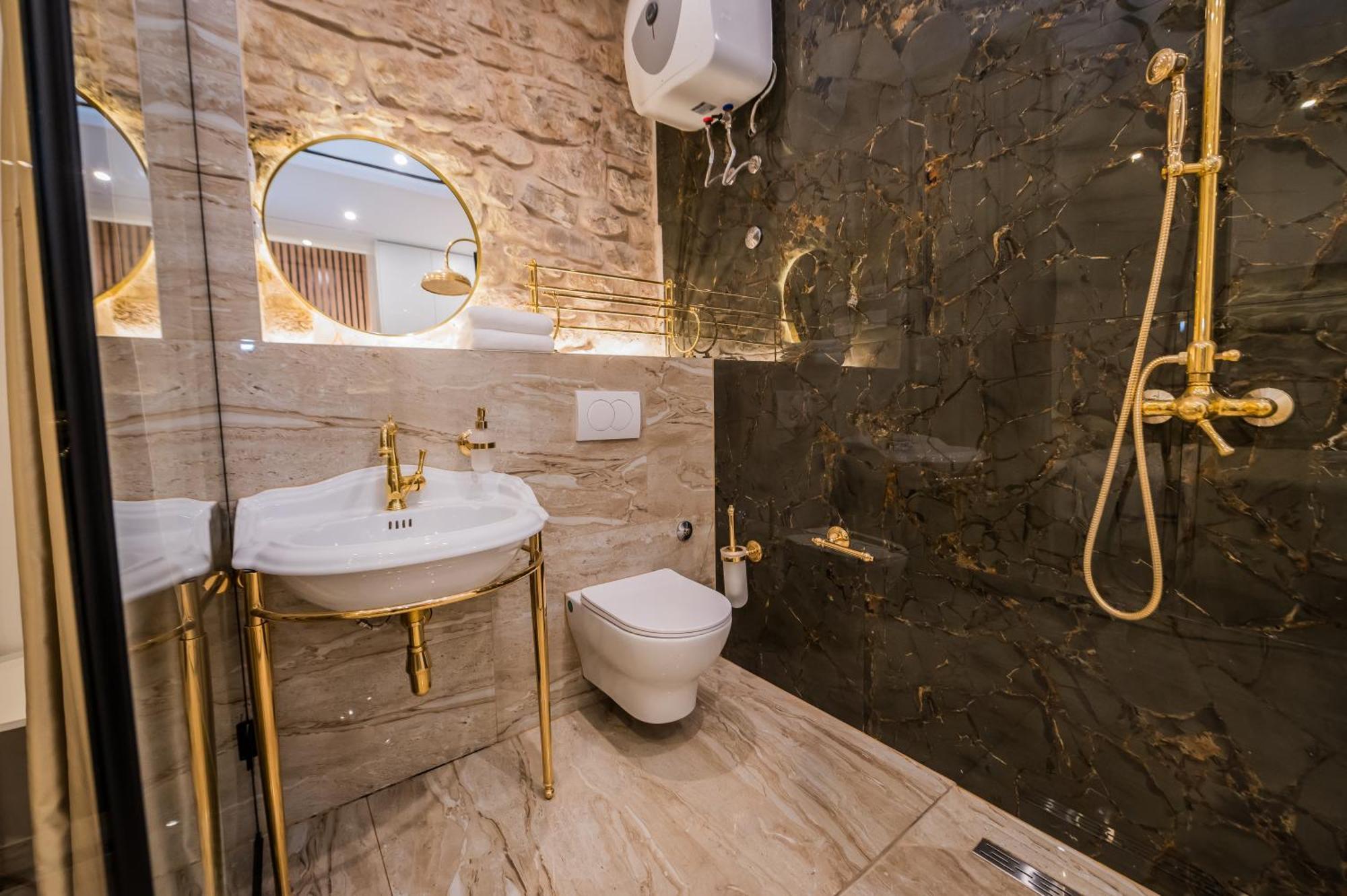 Apartment Emperor's Luxury - Unique Unesco Site Split