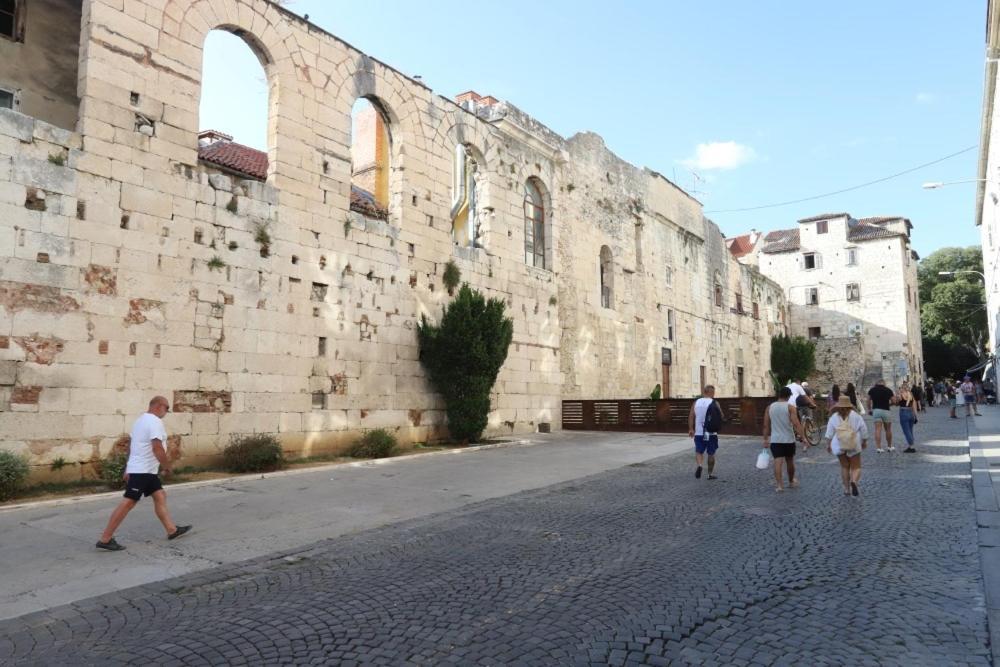 Emperor's Luxury - Unique Unesco Site Apartment Split