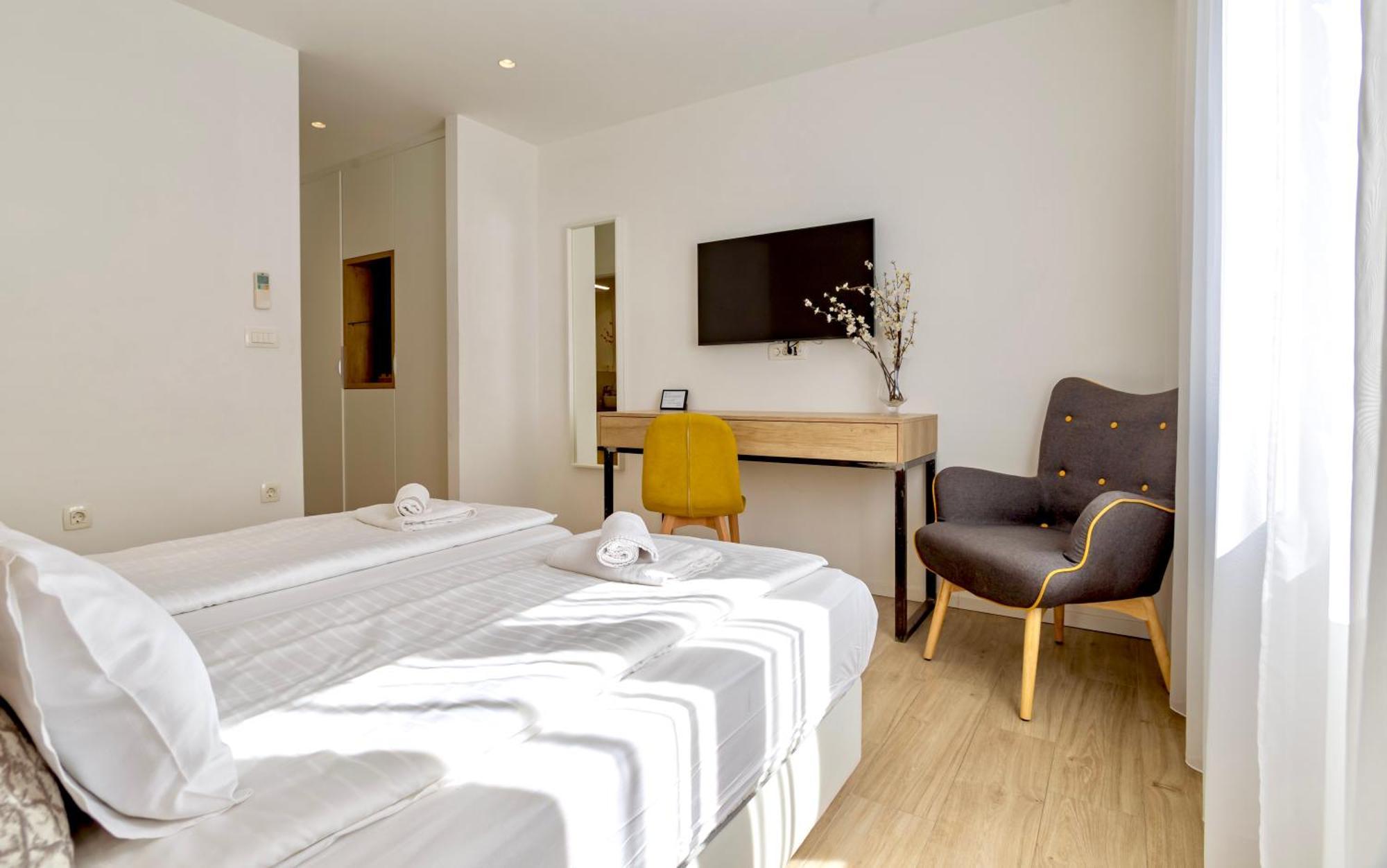 Apartment Apartments & Rooms Graso Split
