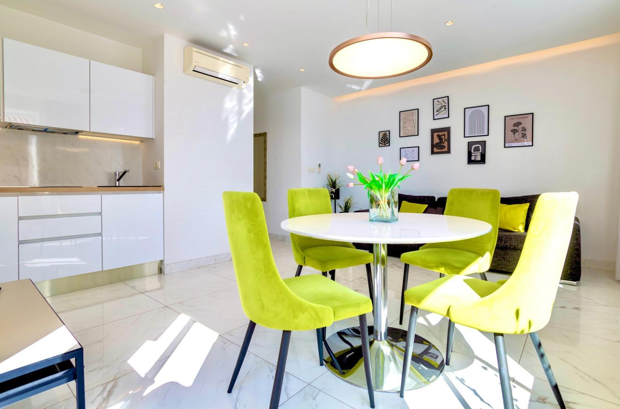 Apartments & Rooms Graso