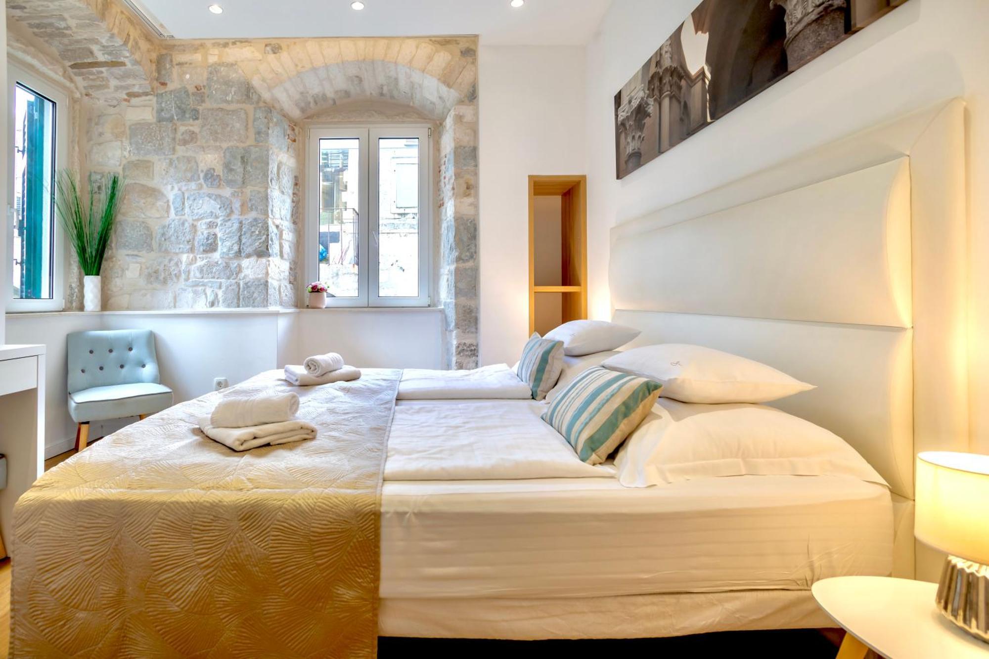 Apartments & Rooms Graso * Split