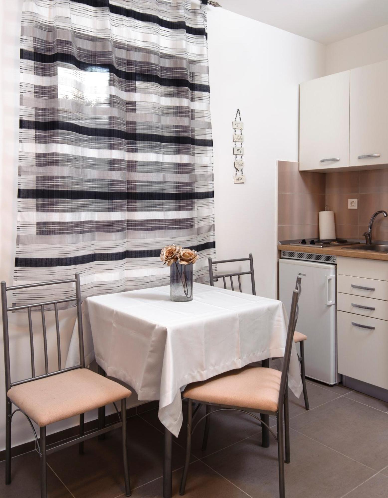 La Perla Luxury Guest house 3*