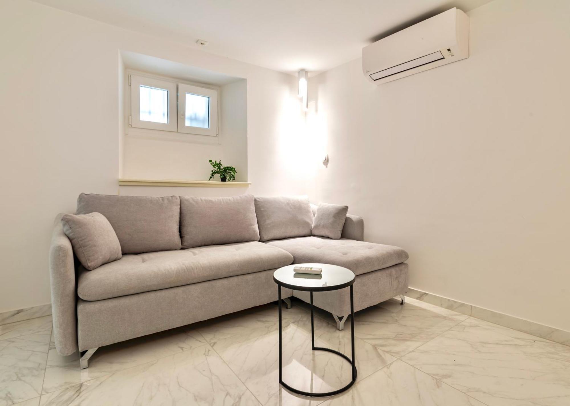 Apartments & Rooms Graso Apartment