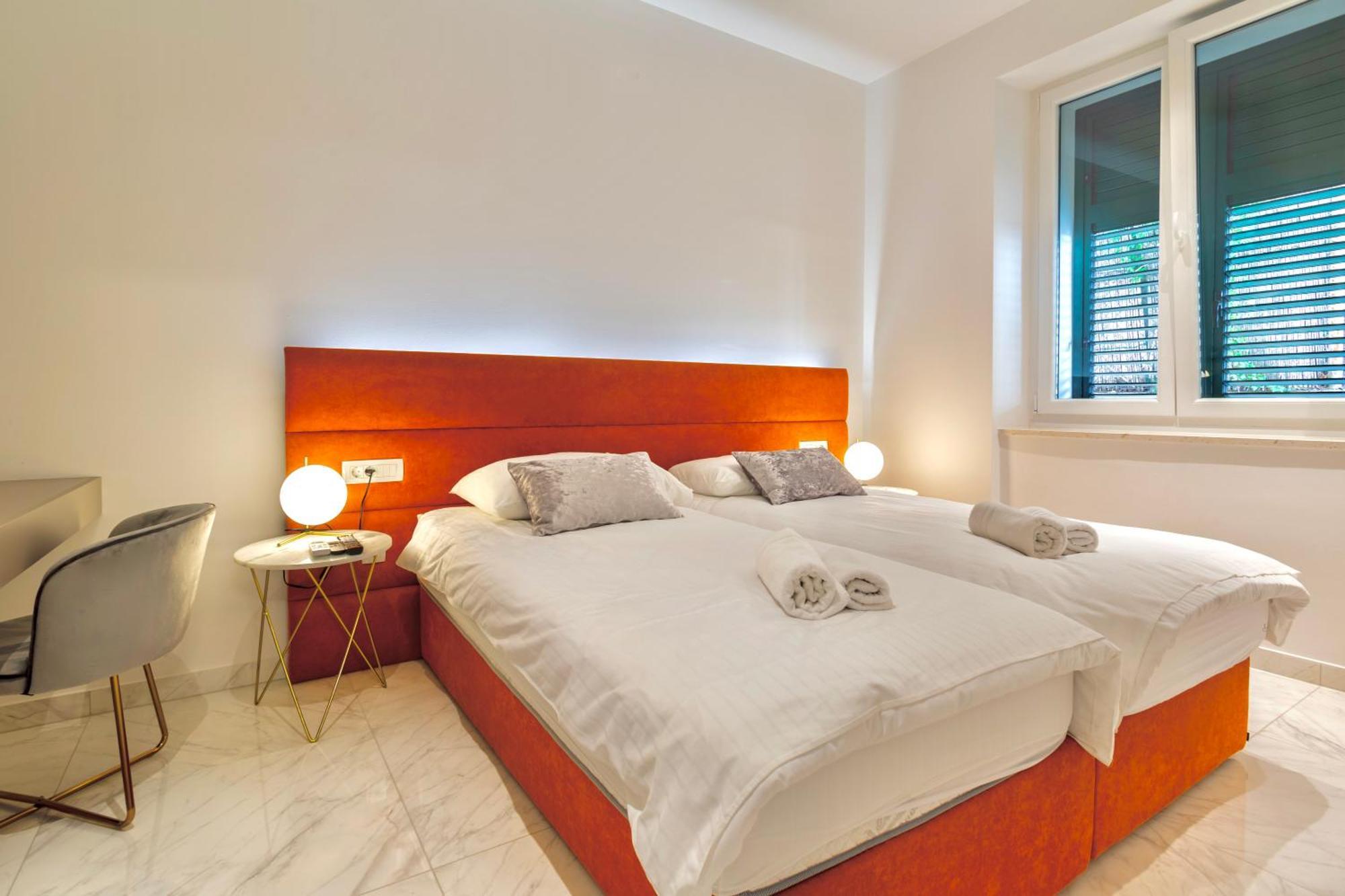 Apartments & Rooms Graso Apartment