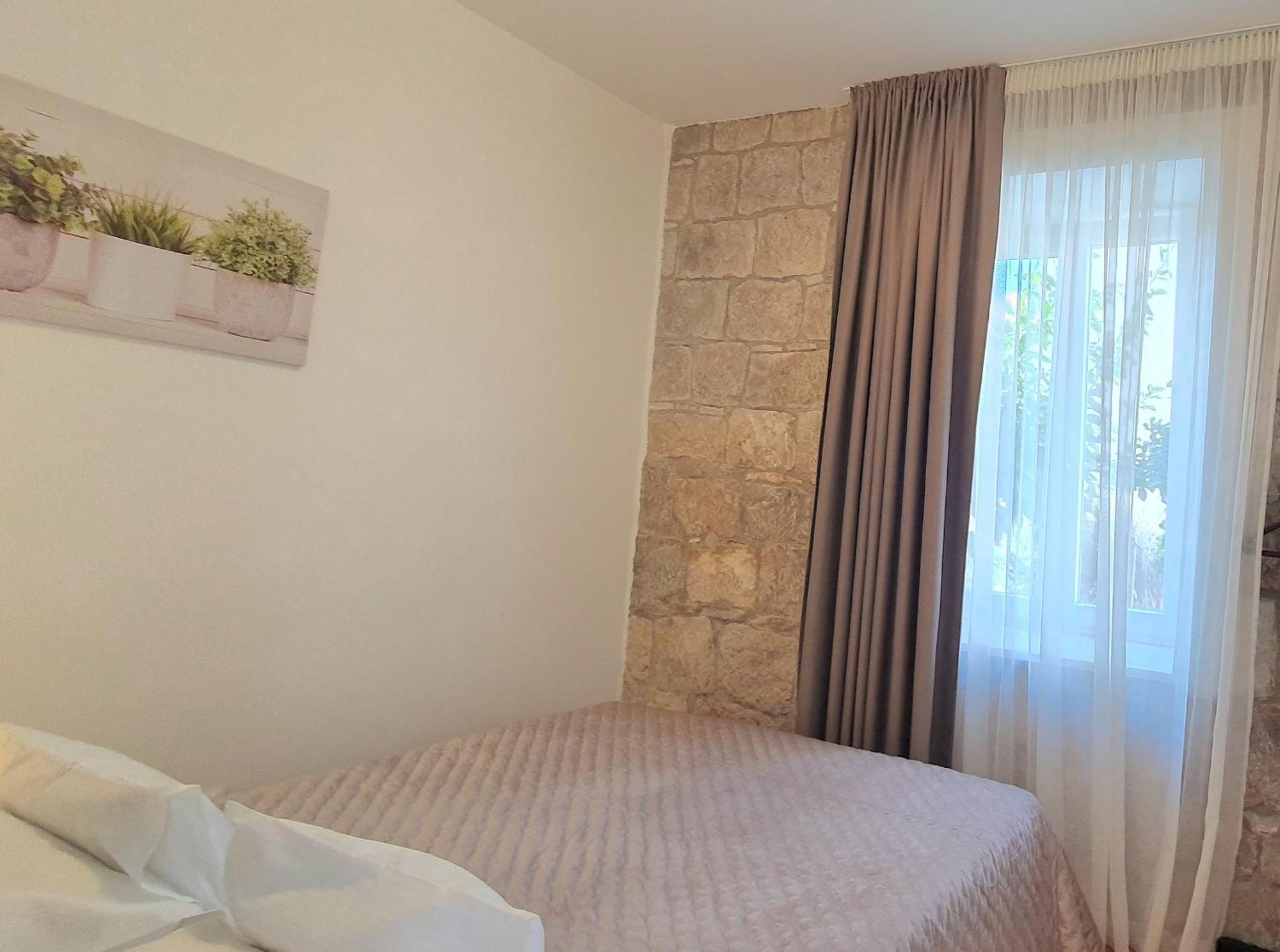 Heritage Stone Apartment Split