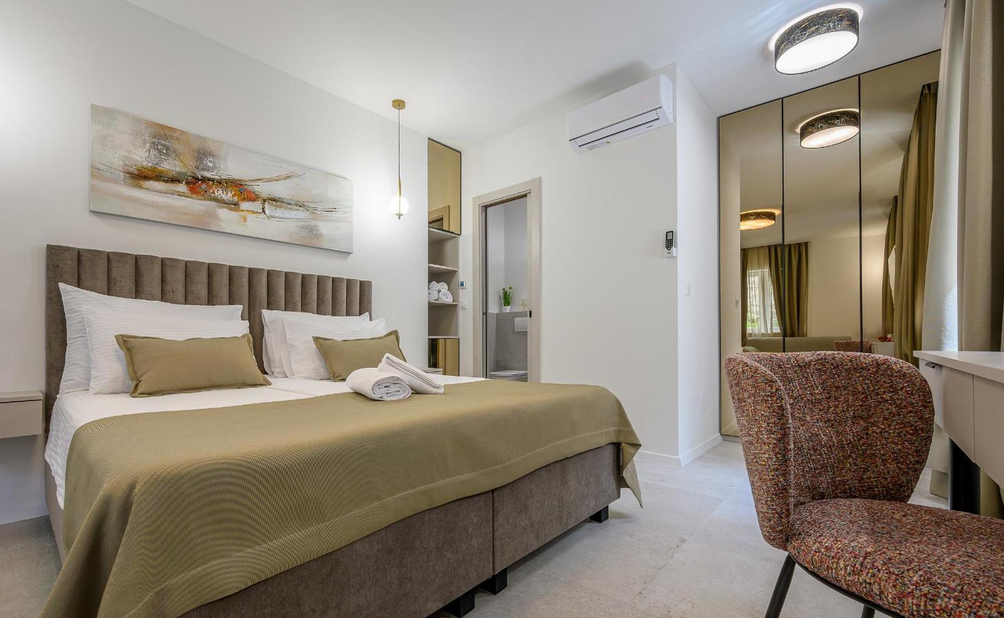 Antique Luxury 4* Split
