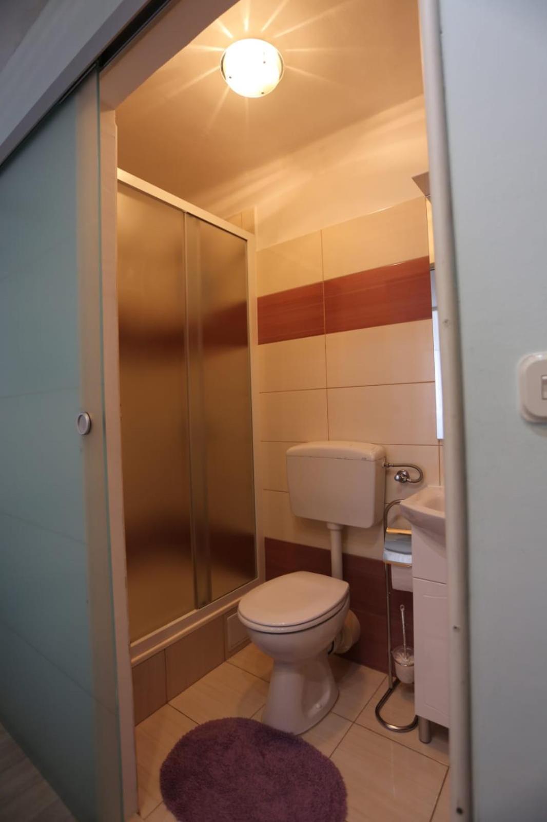 Private In The Center Of