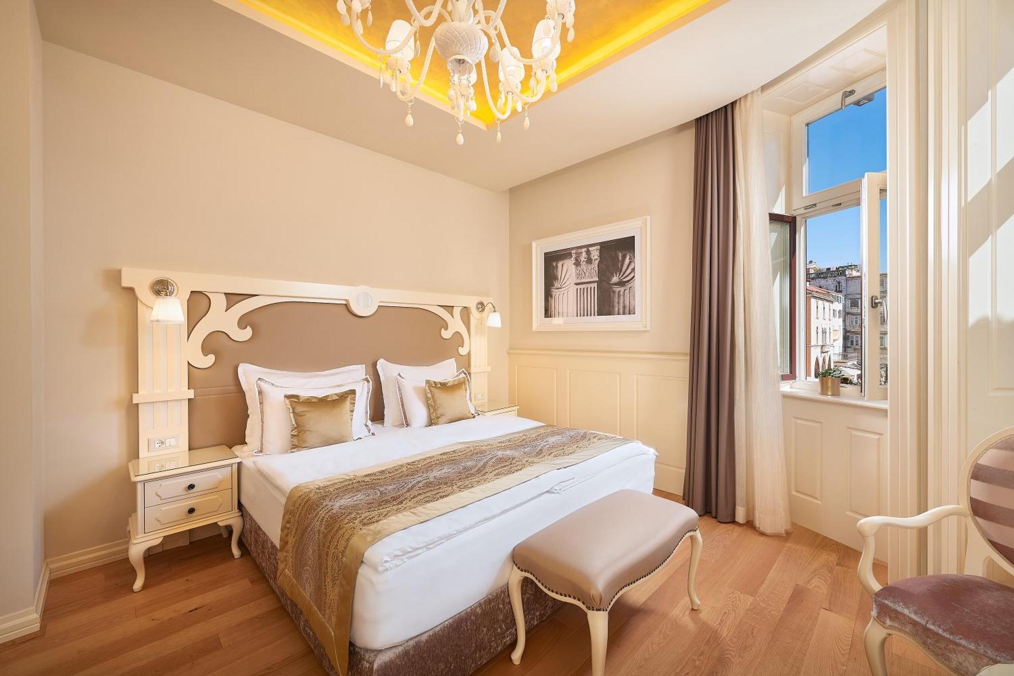 Piazza Heritage Hotel 4*