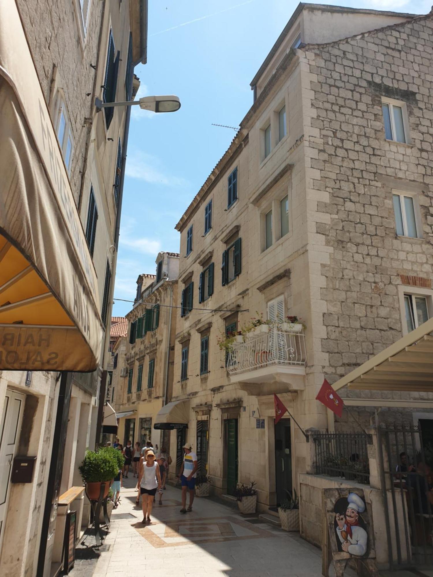 Emarkoni Apartment