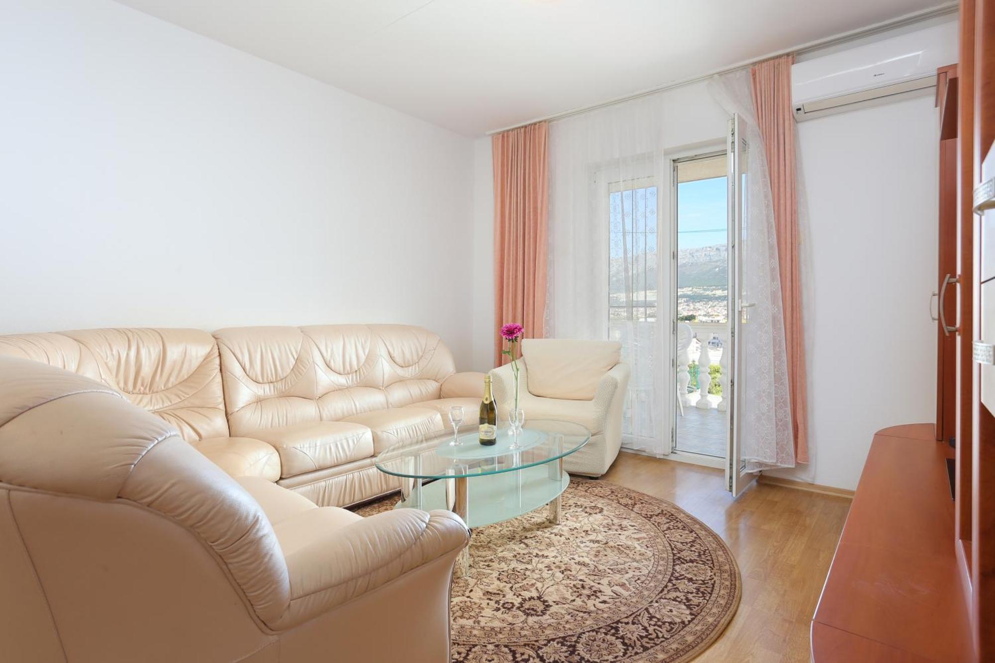 Family Friendly With A Swimming Pool - 21026 Appartement *