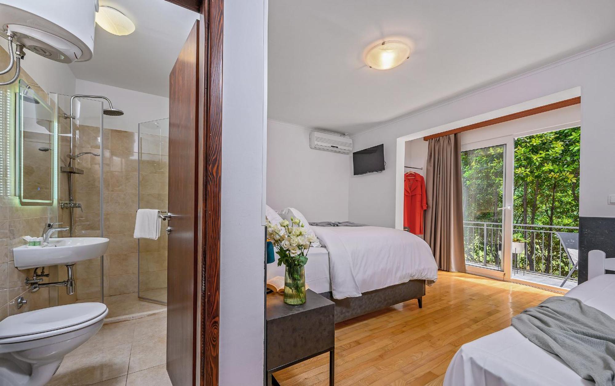 Gasthof Yellow House With Private Parking 4*